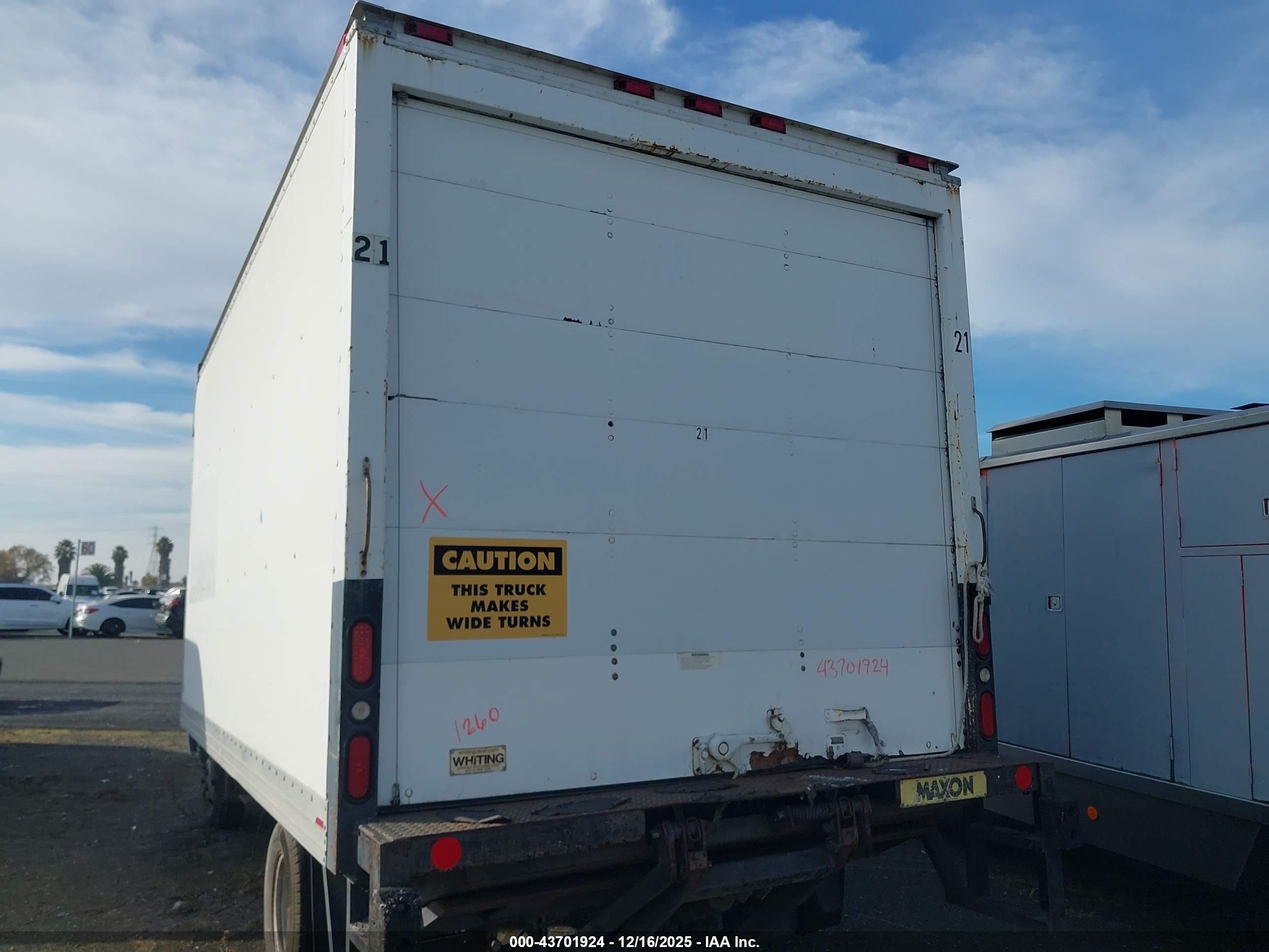 MITSUBISHI FUSO image 8