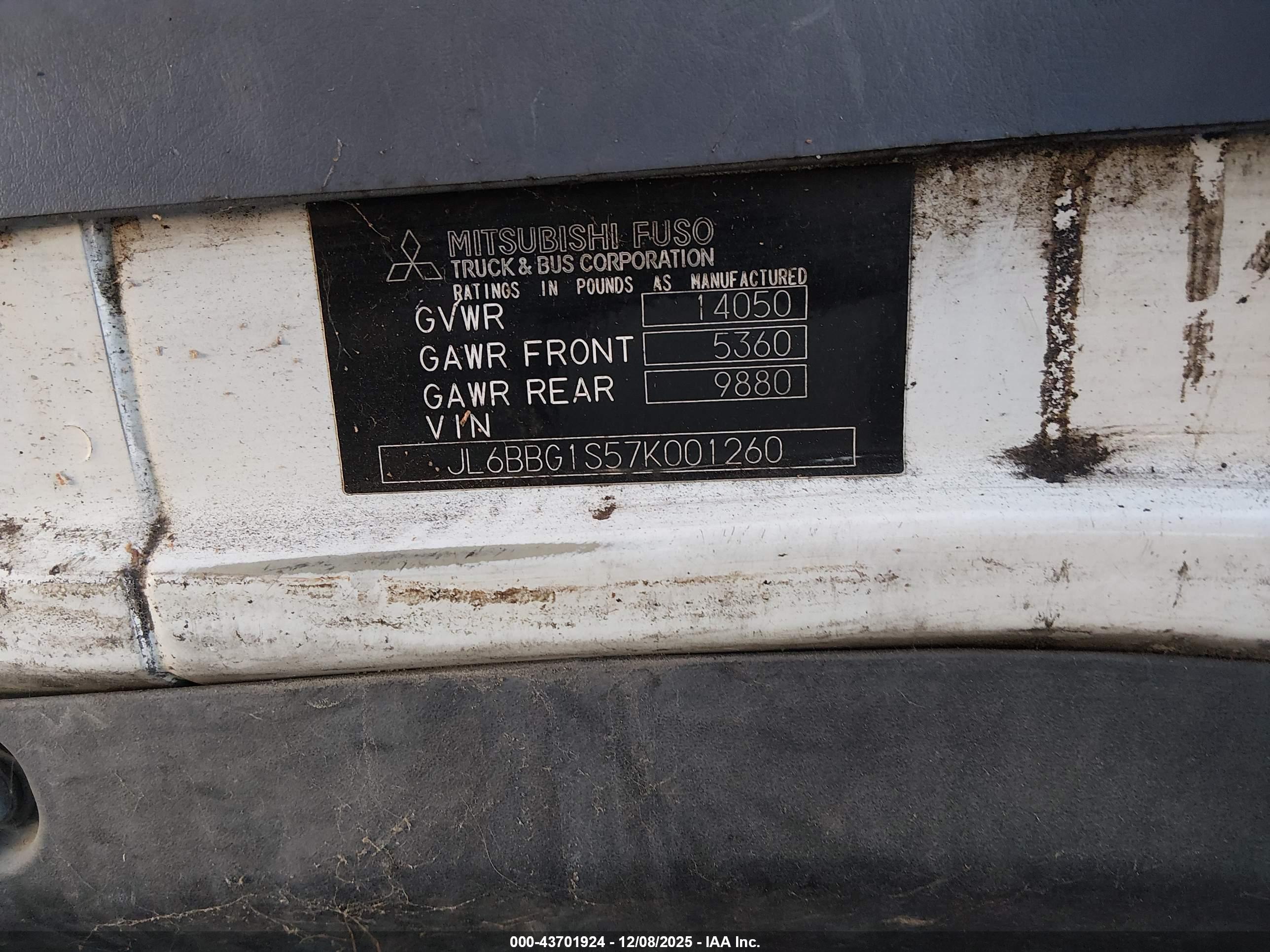 MITSUBISHI FUSO image 9