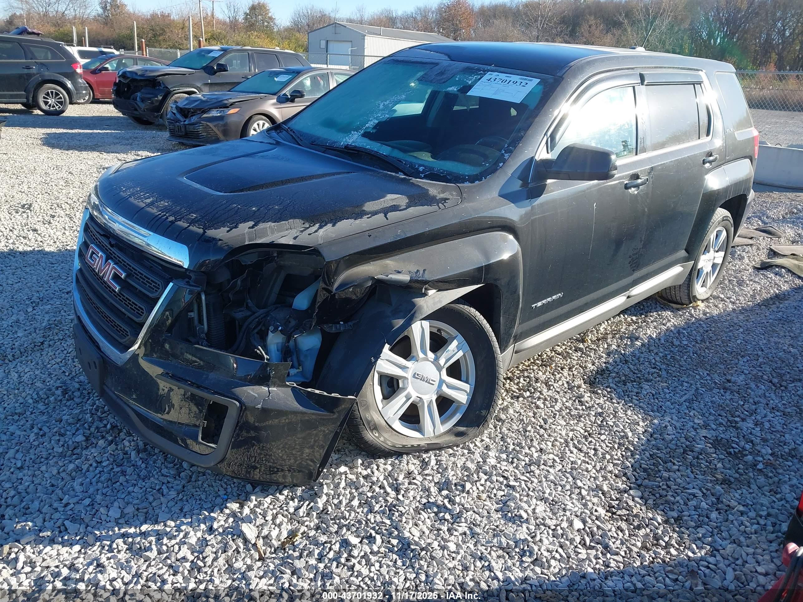 GMC TERRAIN image 2