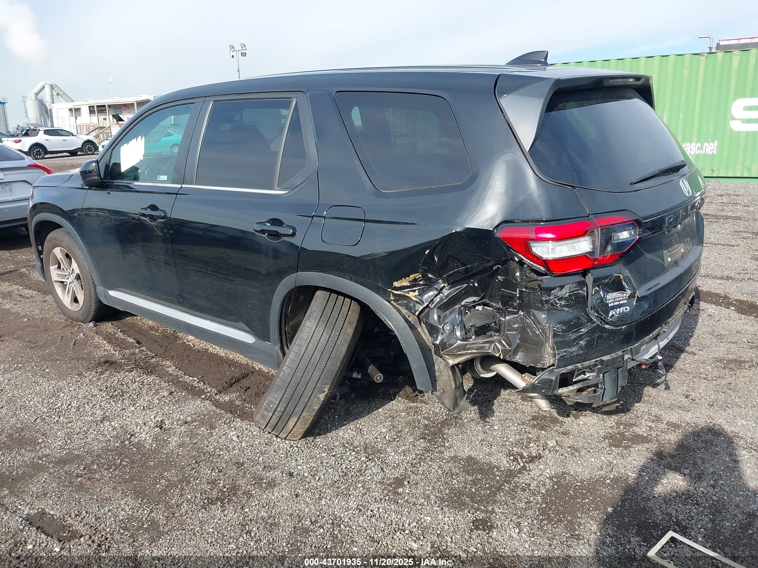 HONDA PILOT image 3
