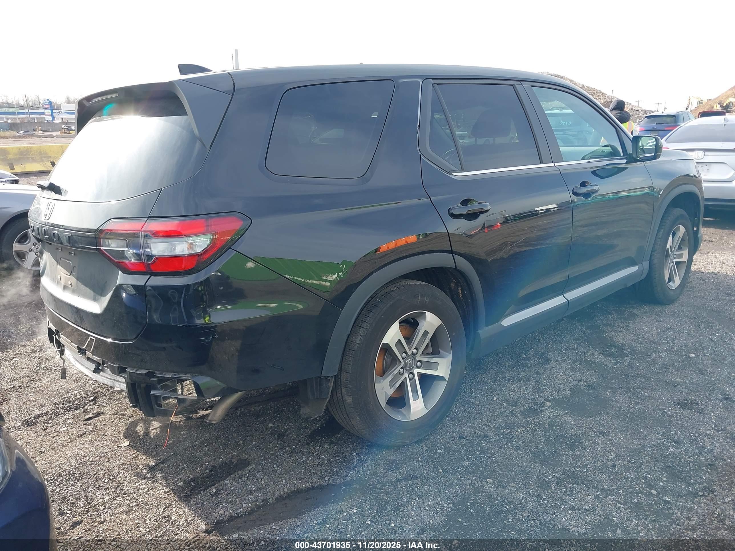 HONDA PILOT image 4