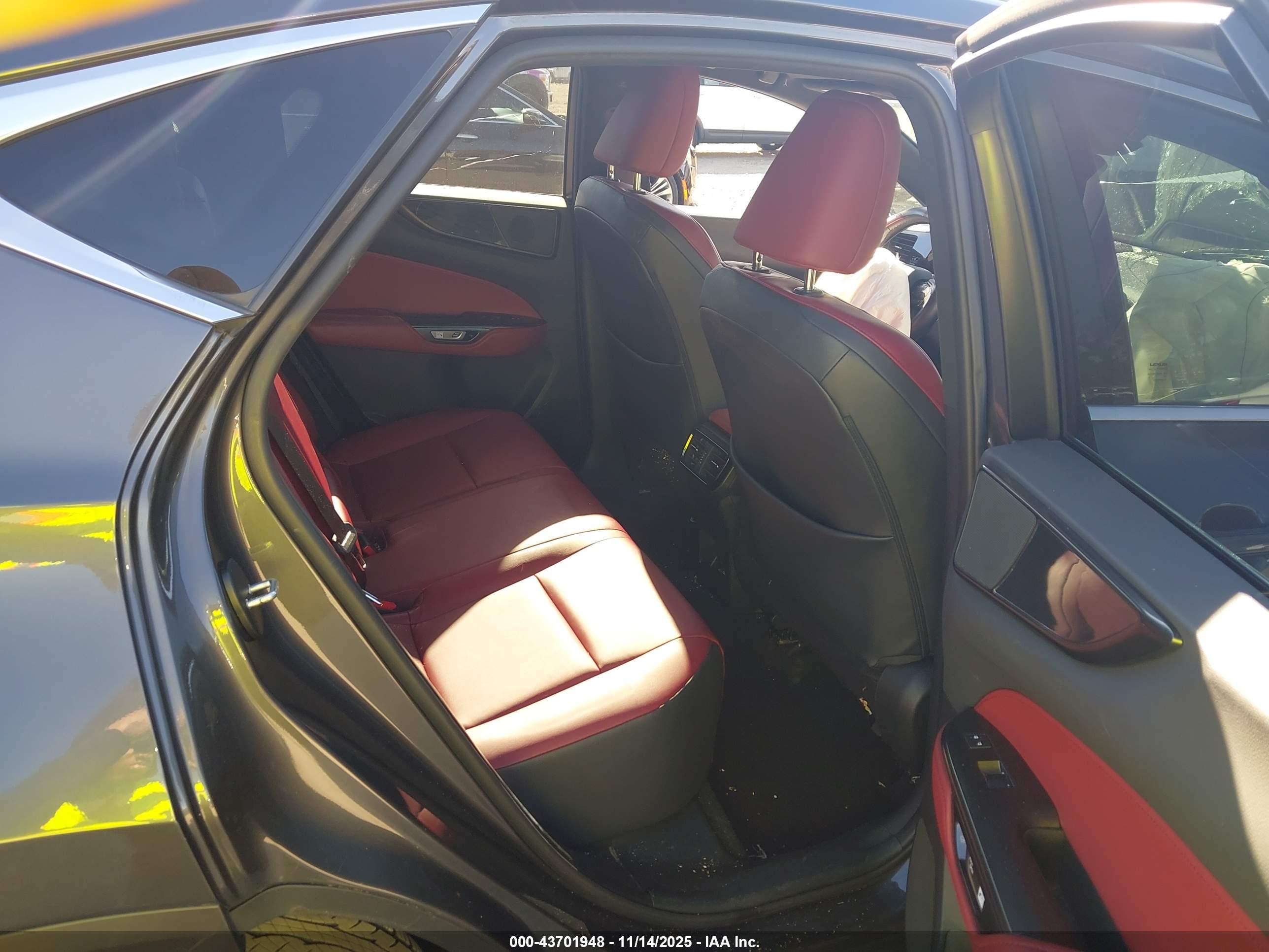 LEXUS NX image 8