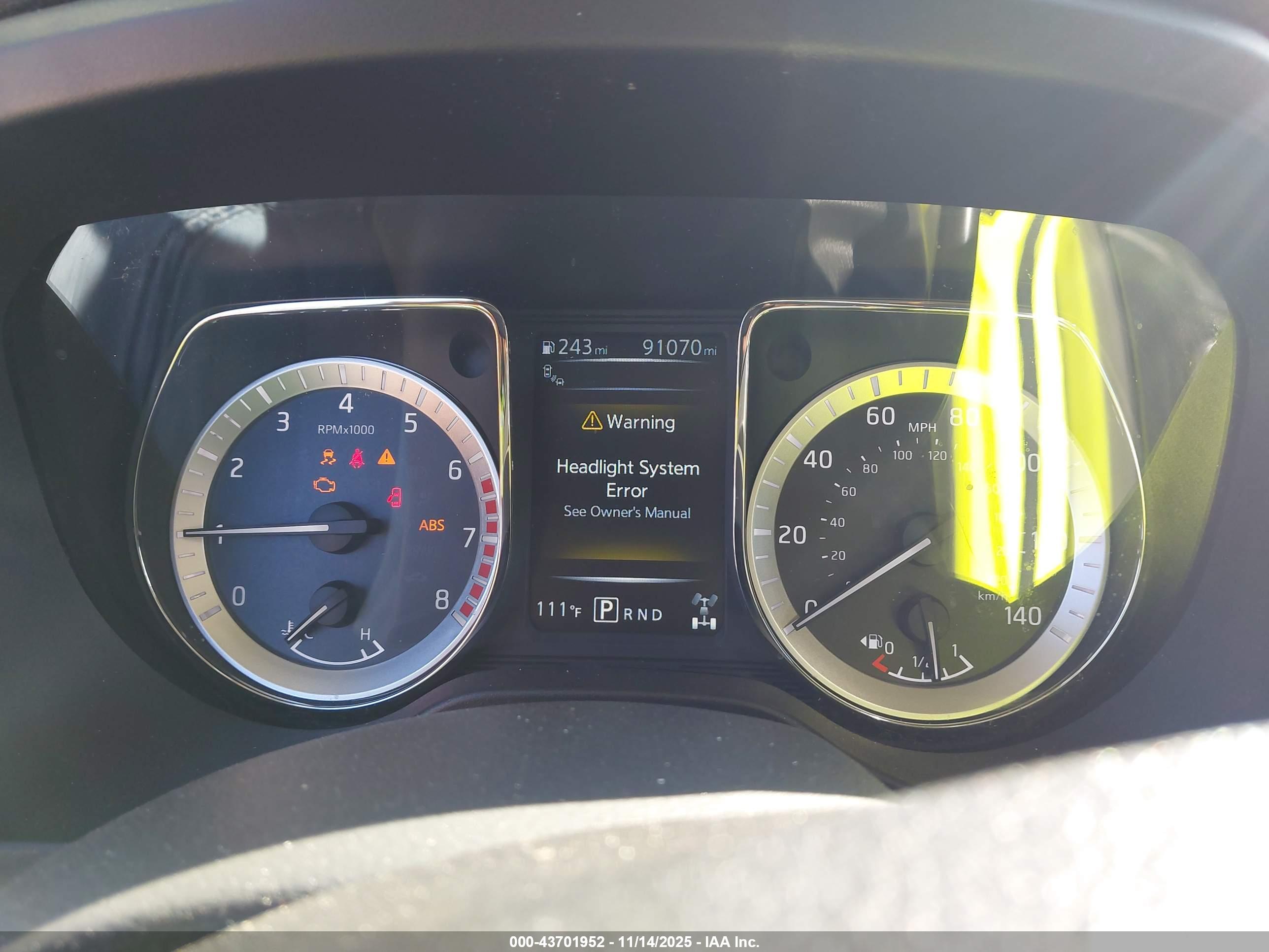 NISSAN TITAN image 7