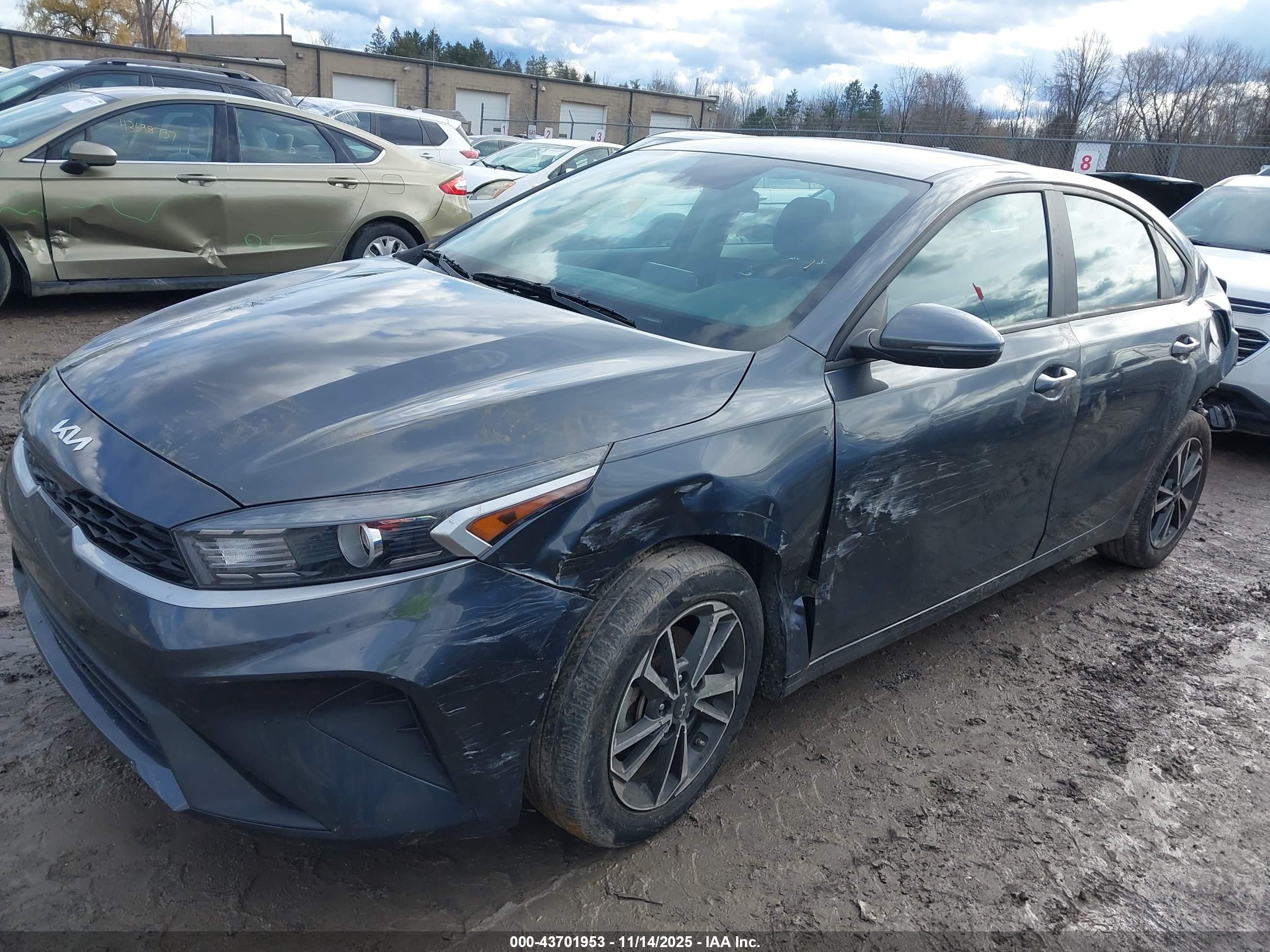 KIA FORTE image 2