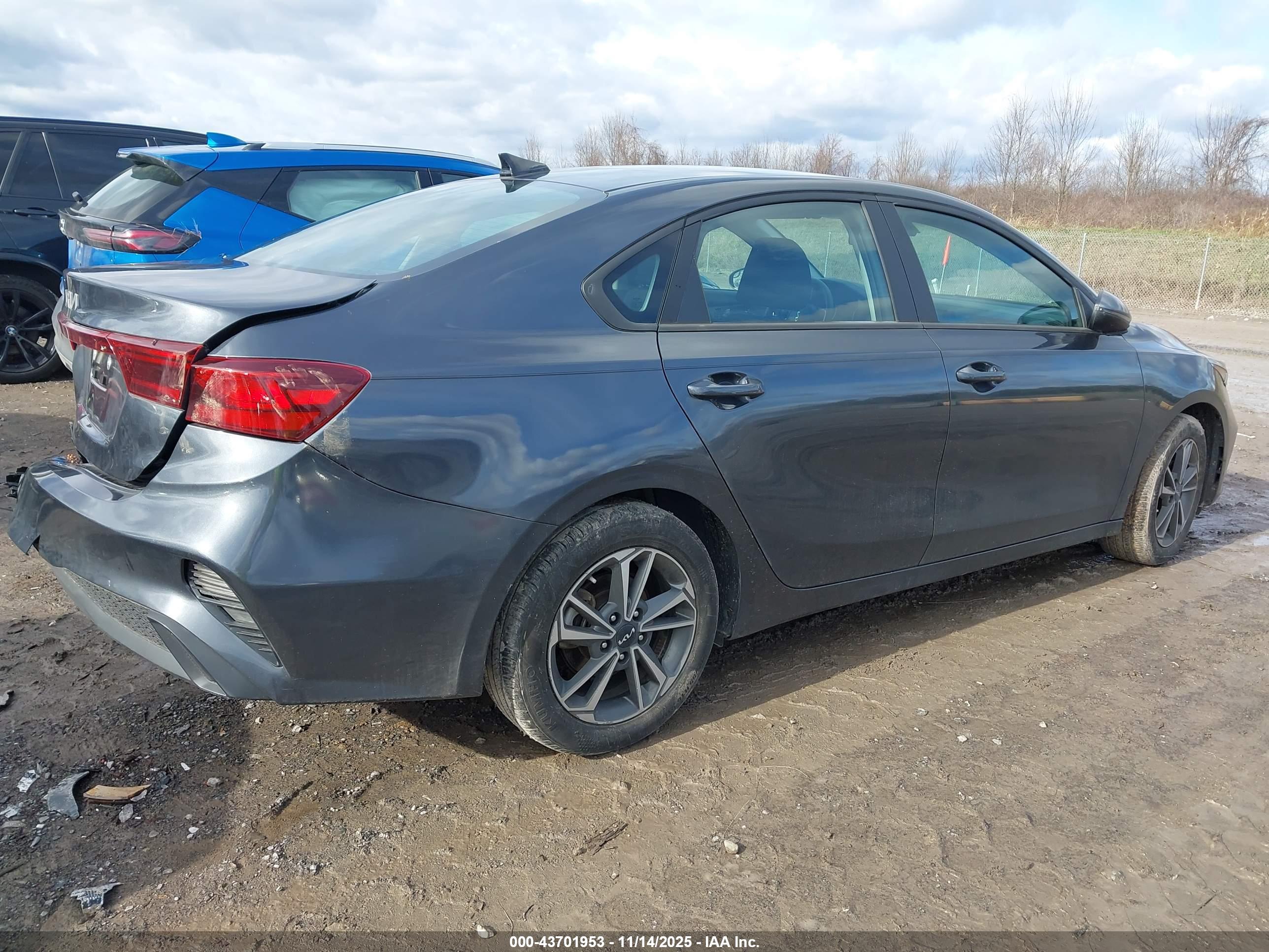 KIA FORTE image 4