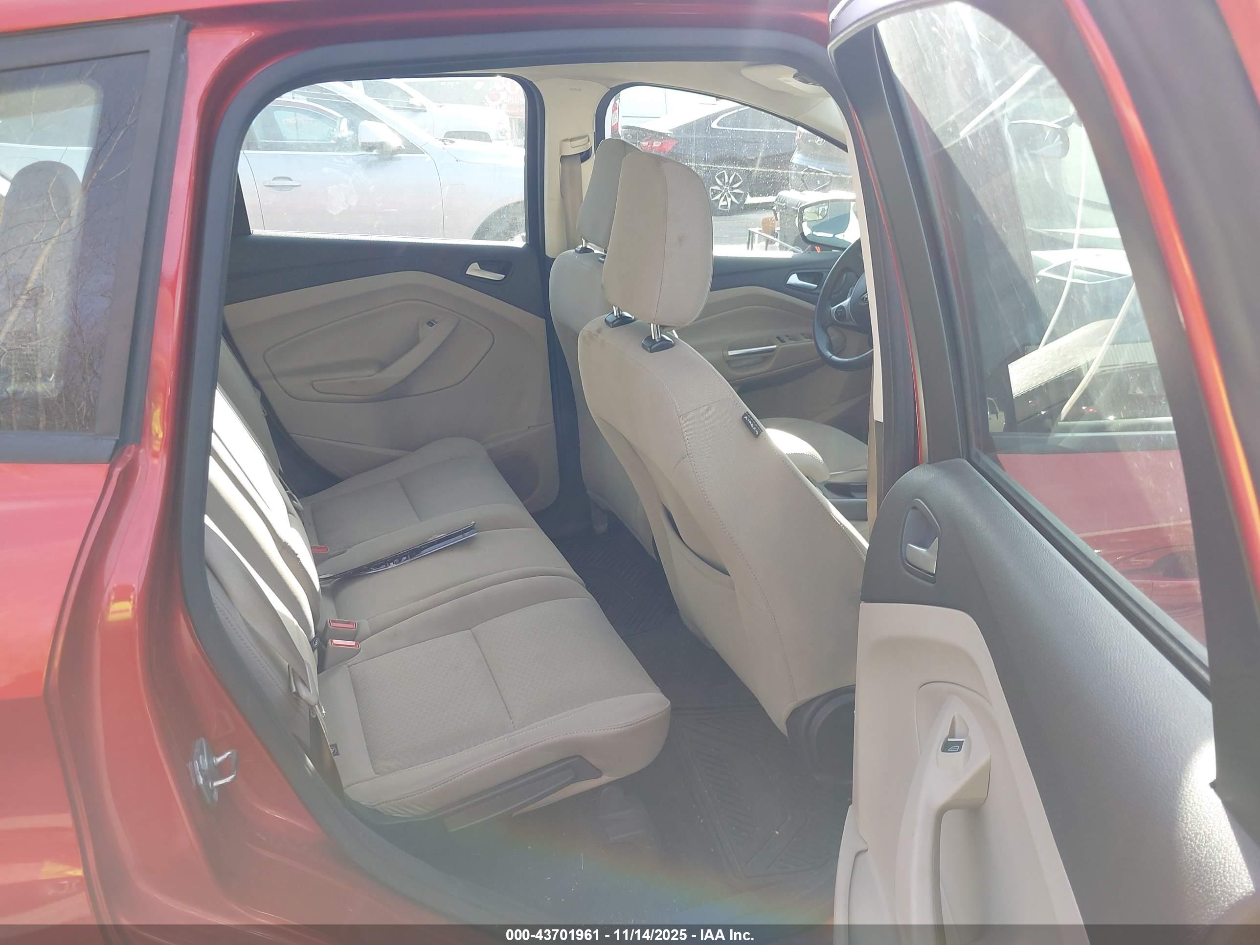 FORD C-MAX image 8