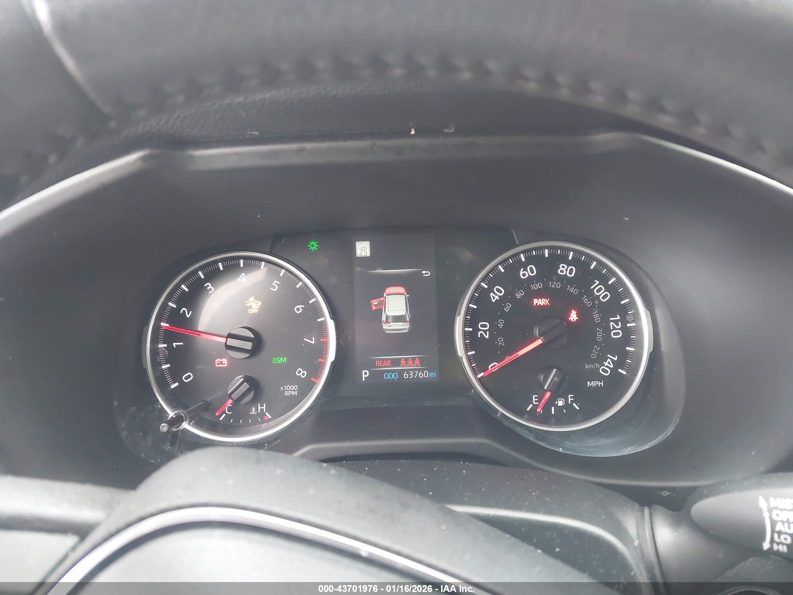 TOYOTA RAV4 image 7