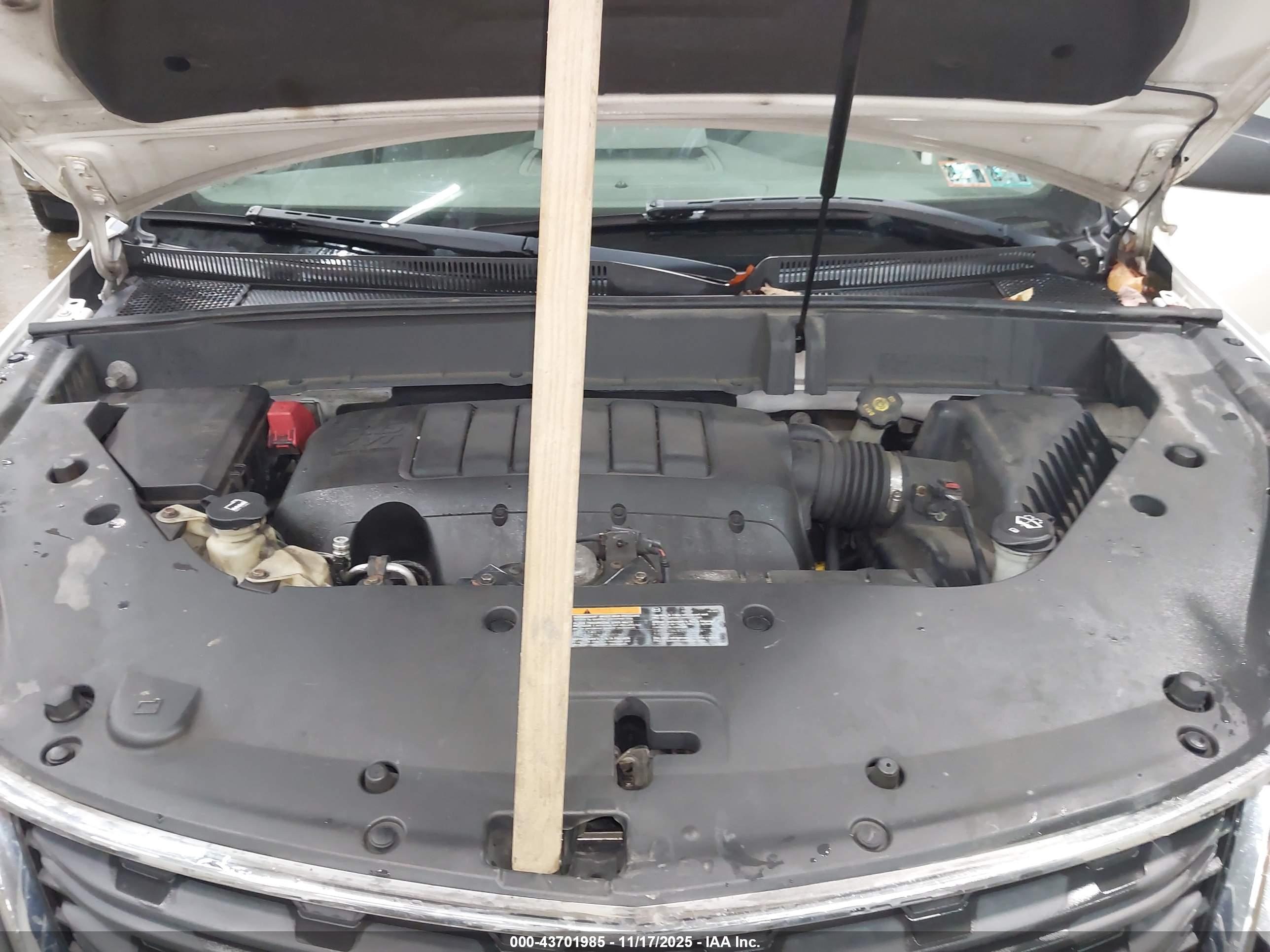 CHEVROLET TRAVERSE image 10