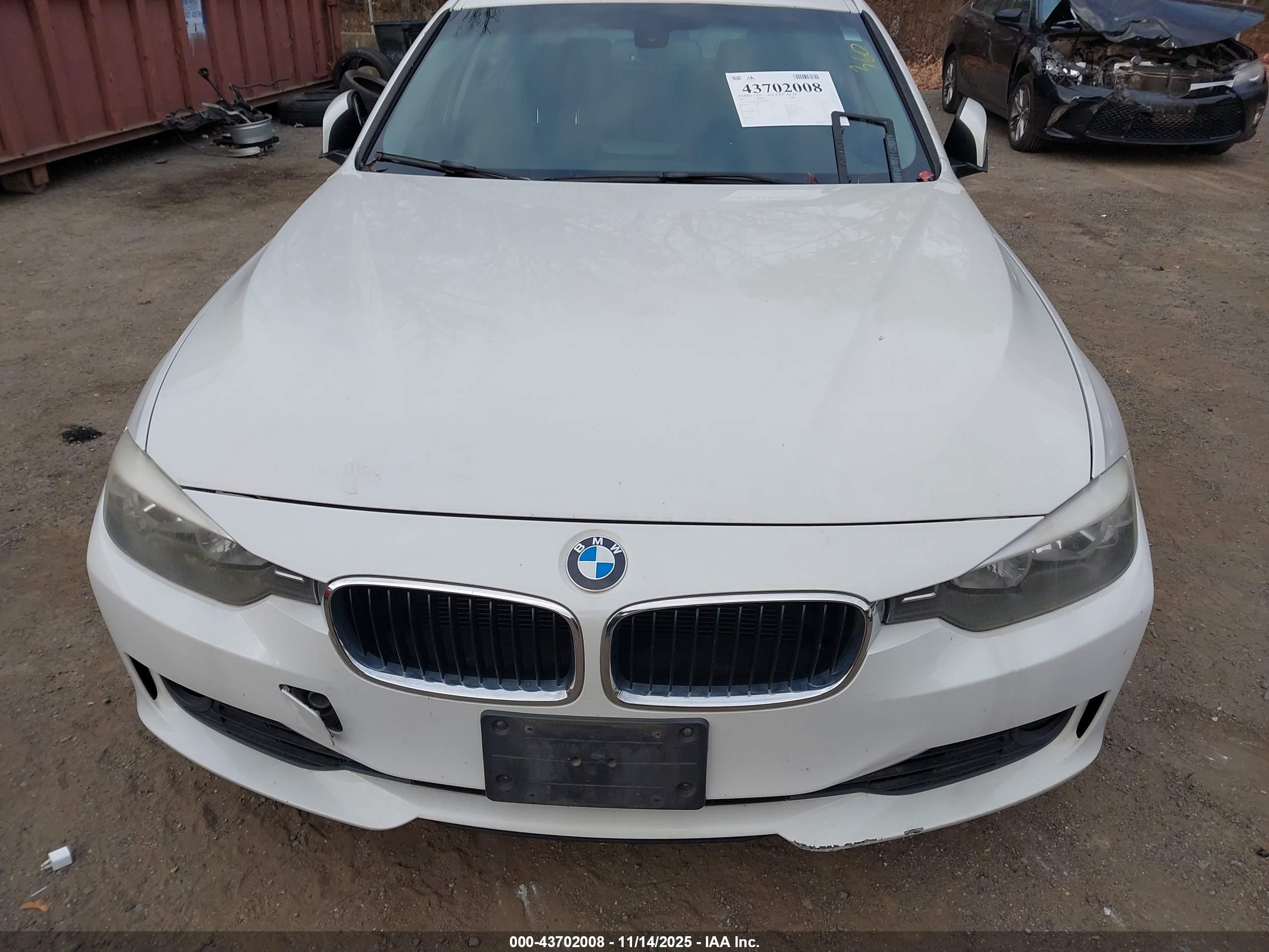 BMW 328I image 6