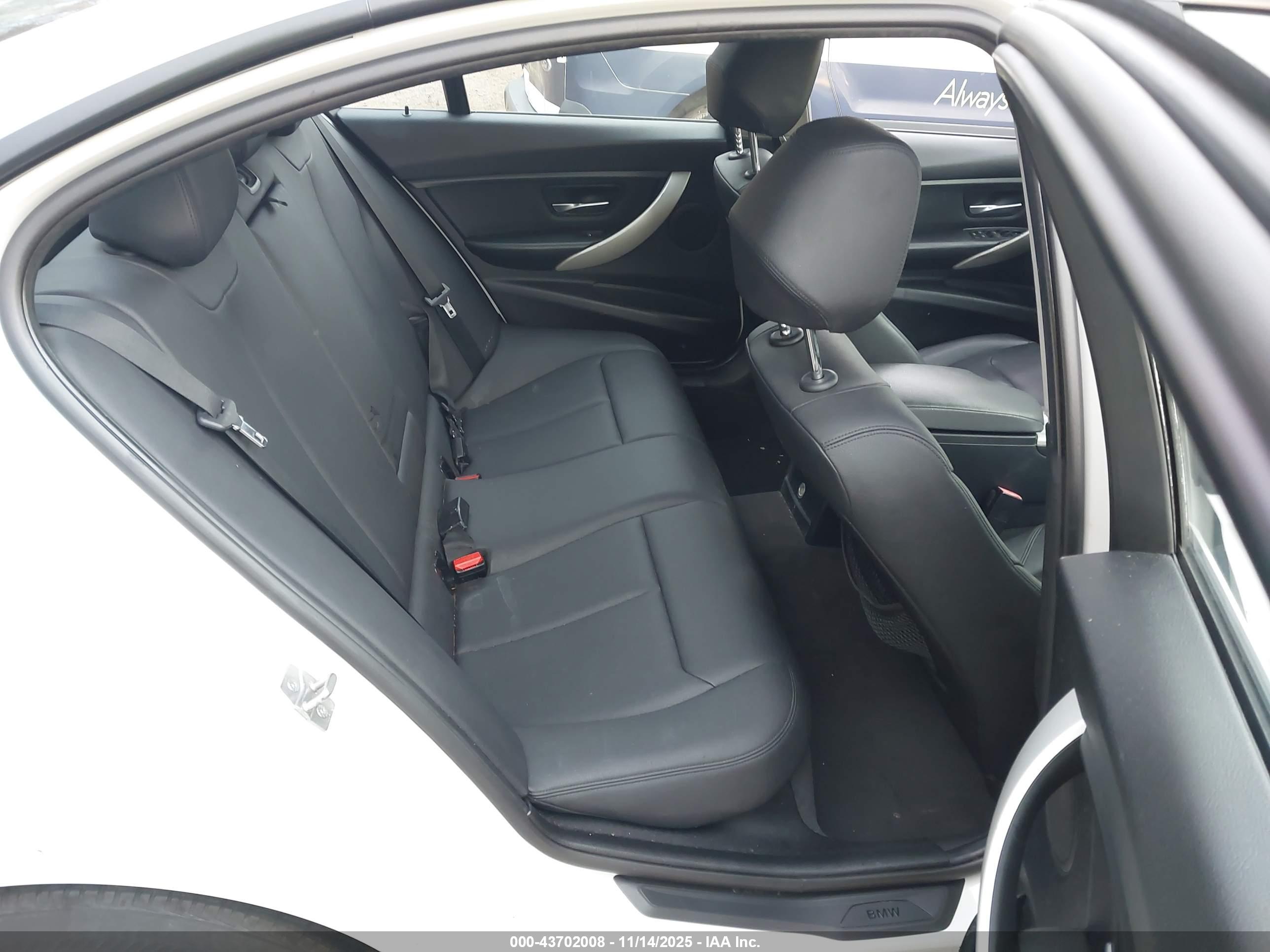 BMW 328I image 8