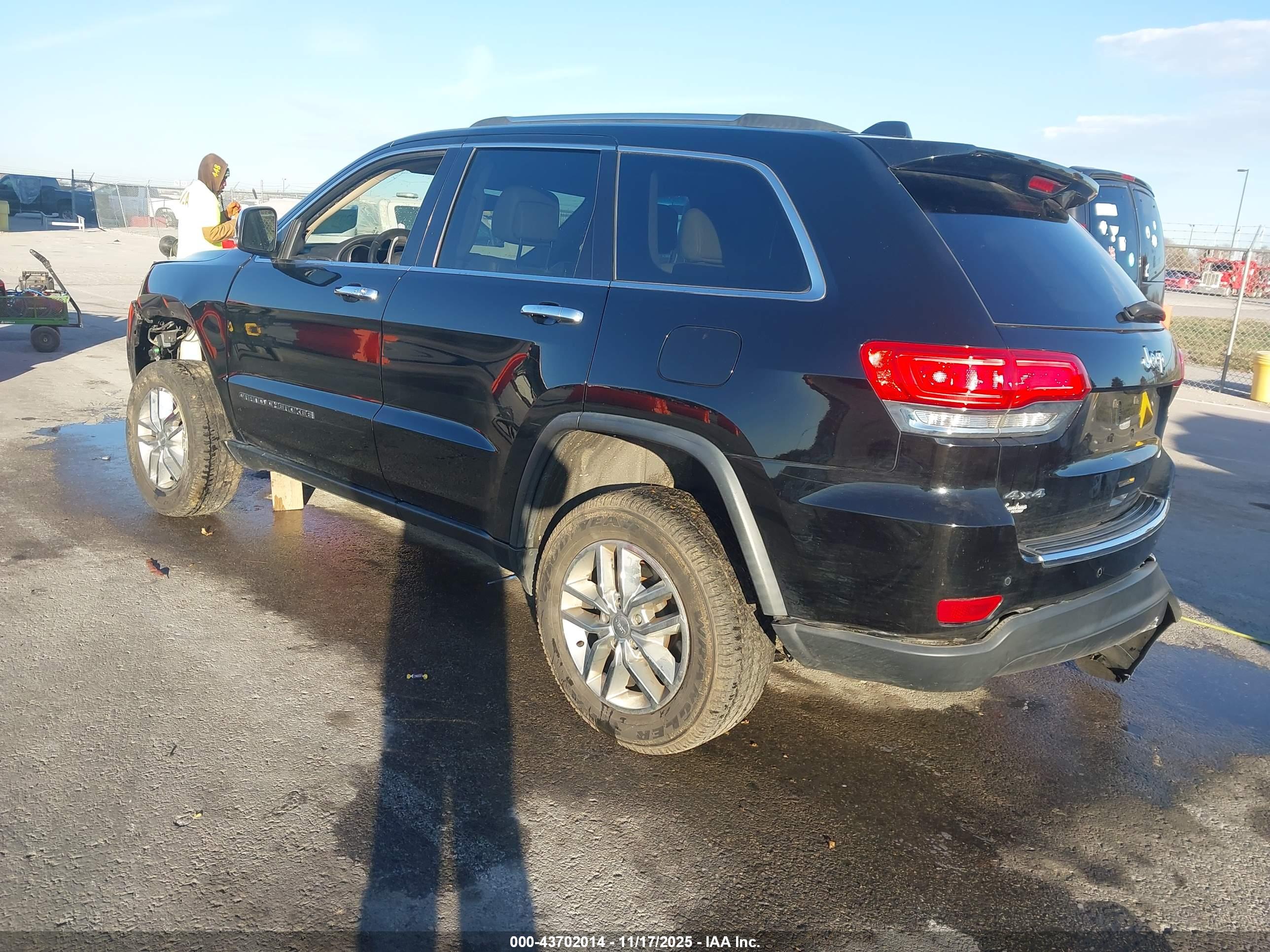 JEEP GRAND image 3