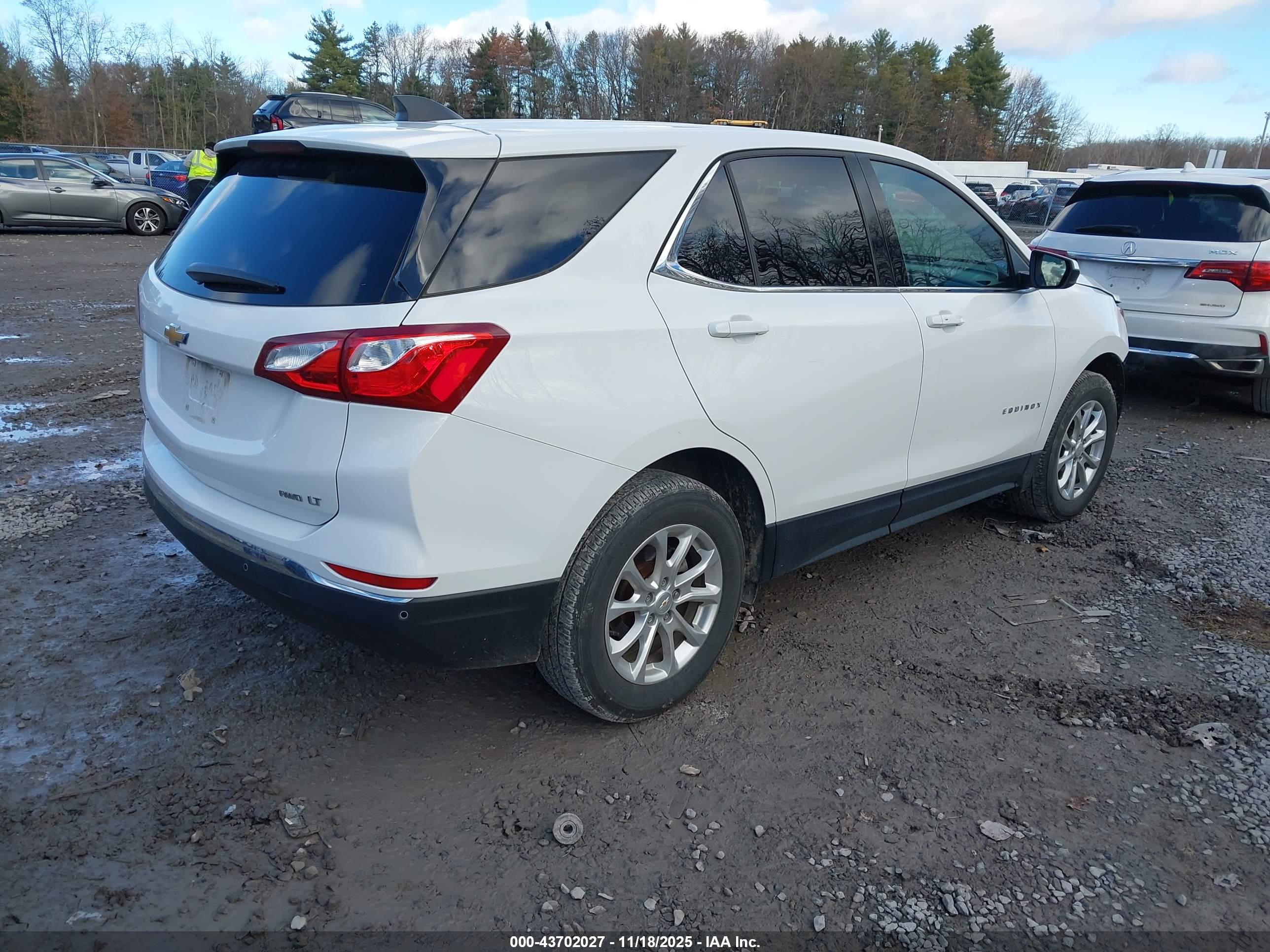 CHEVROLET EQUINOX image 4