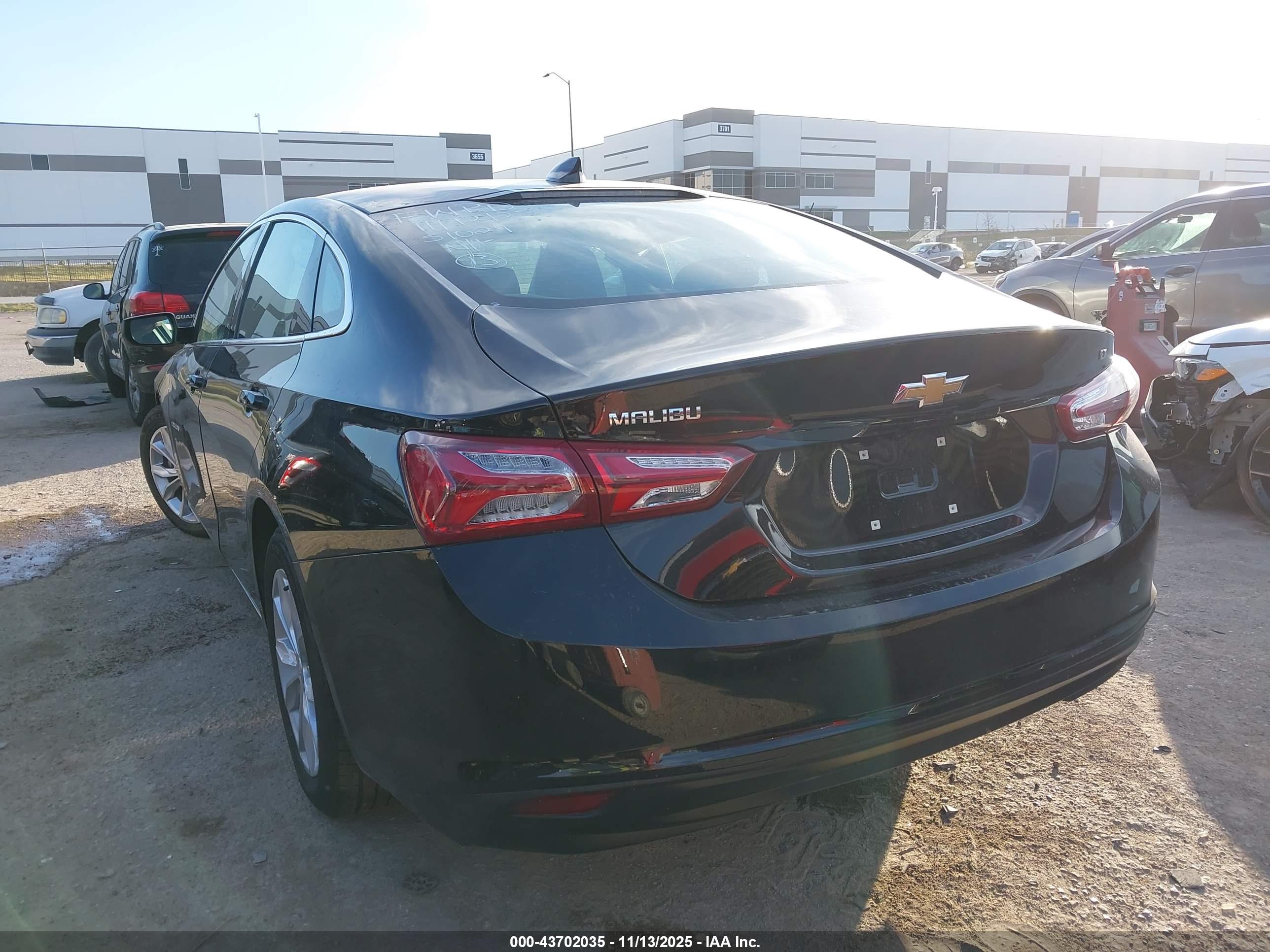 CHEVROLET MALIBU image 3