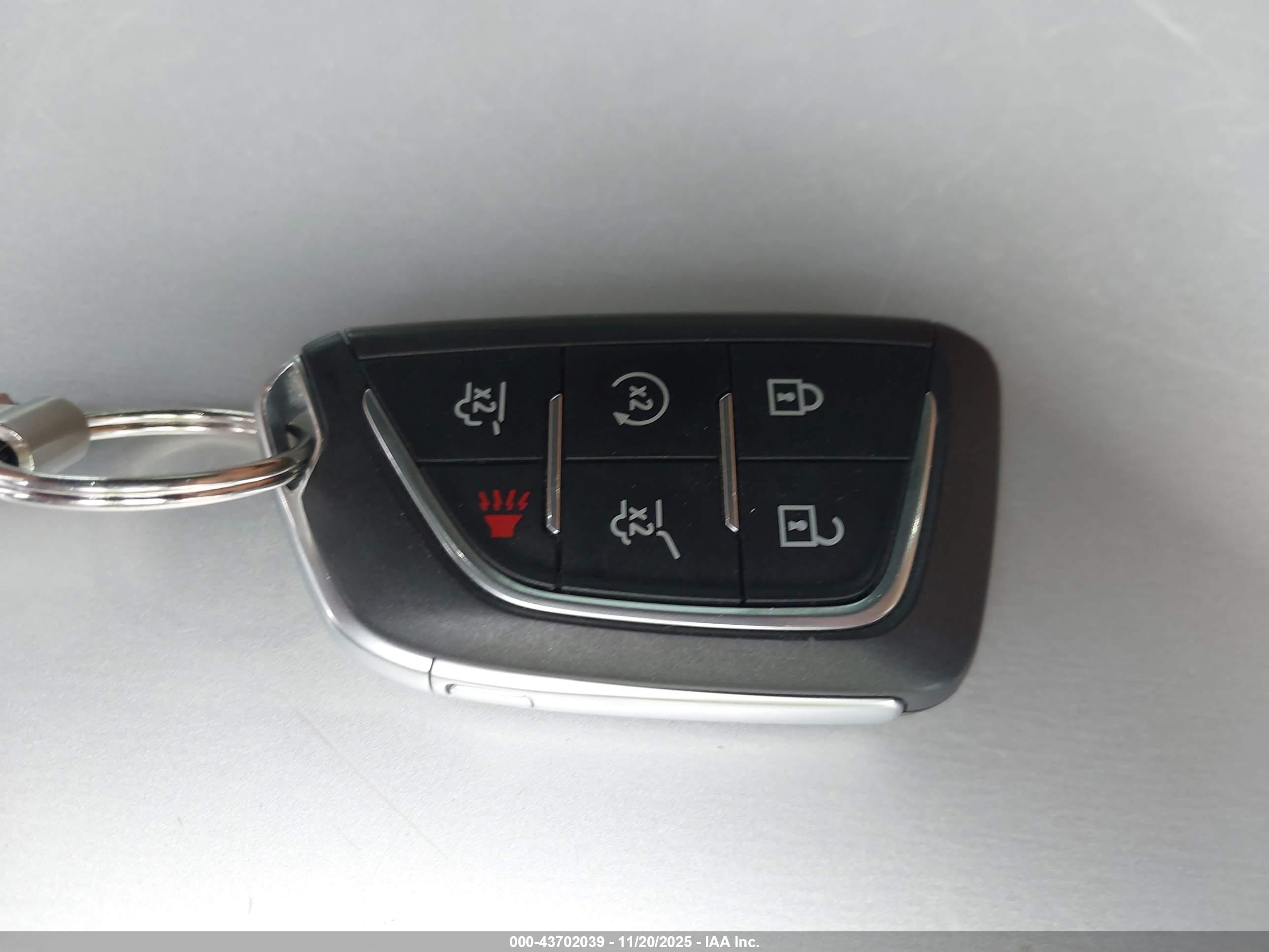 CADILLAC ESCALADE image 11