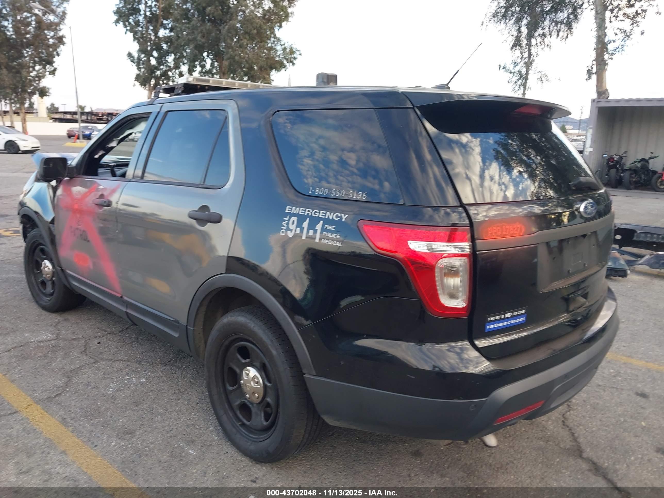 FORD UTILITY image 3