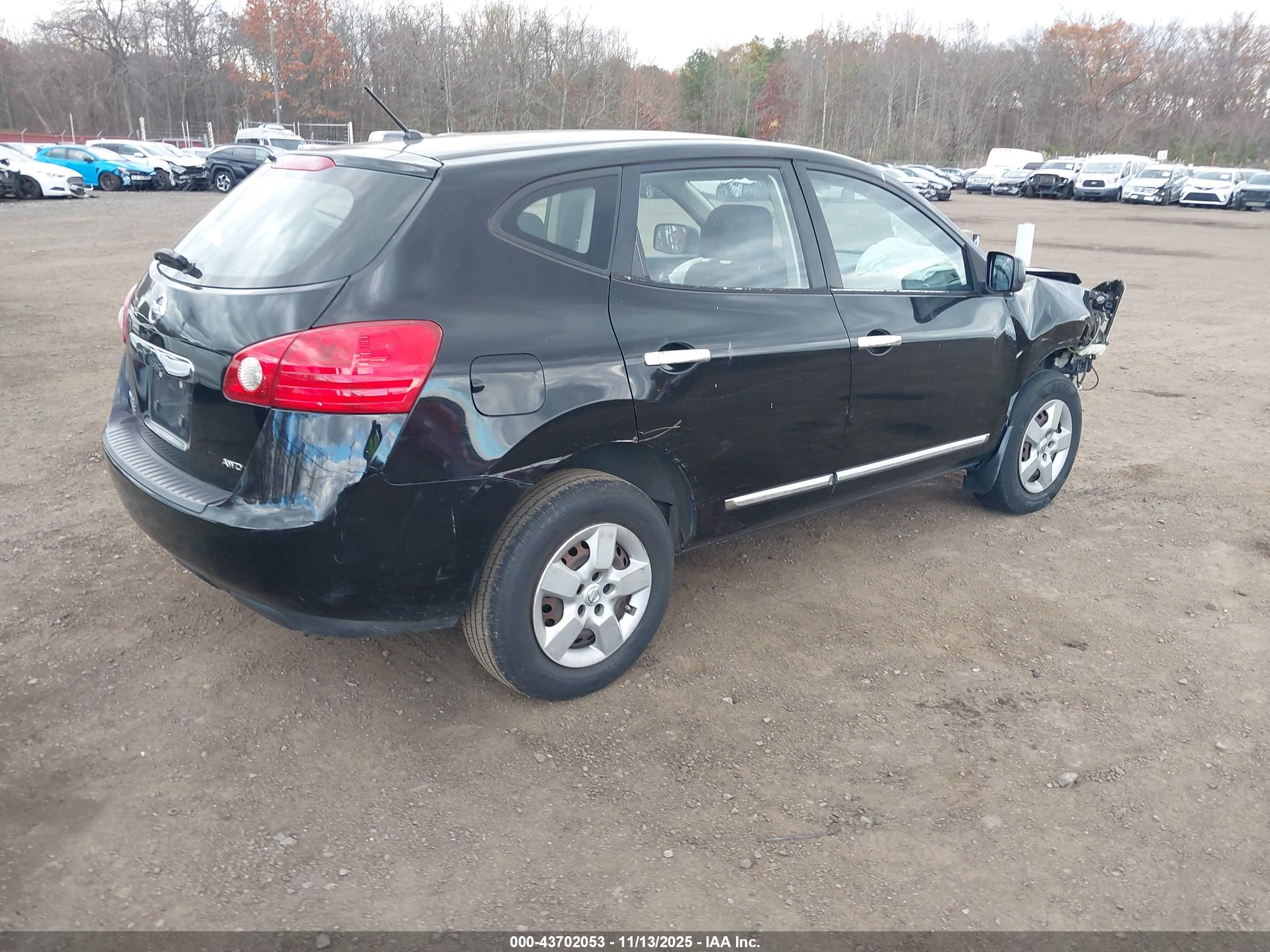 NISSAN ROGUE image 4