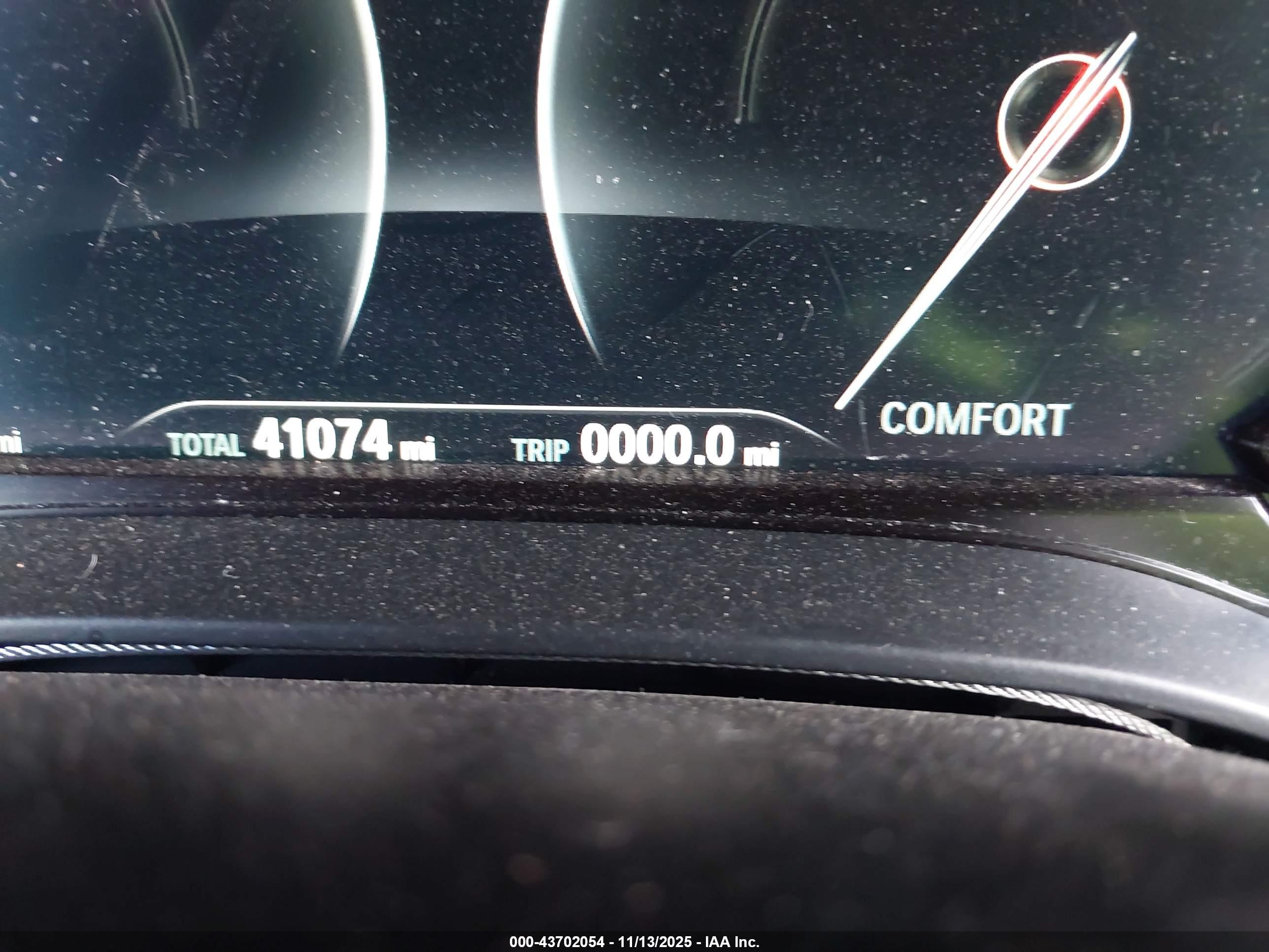 BMW 540I image 7
