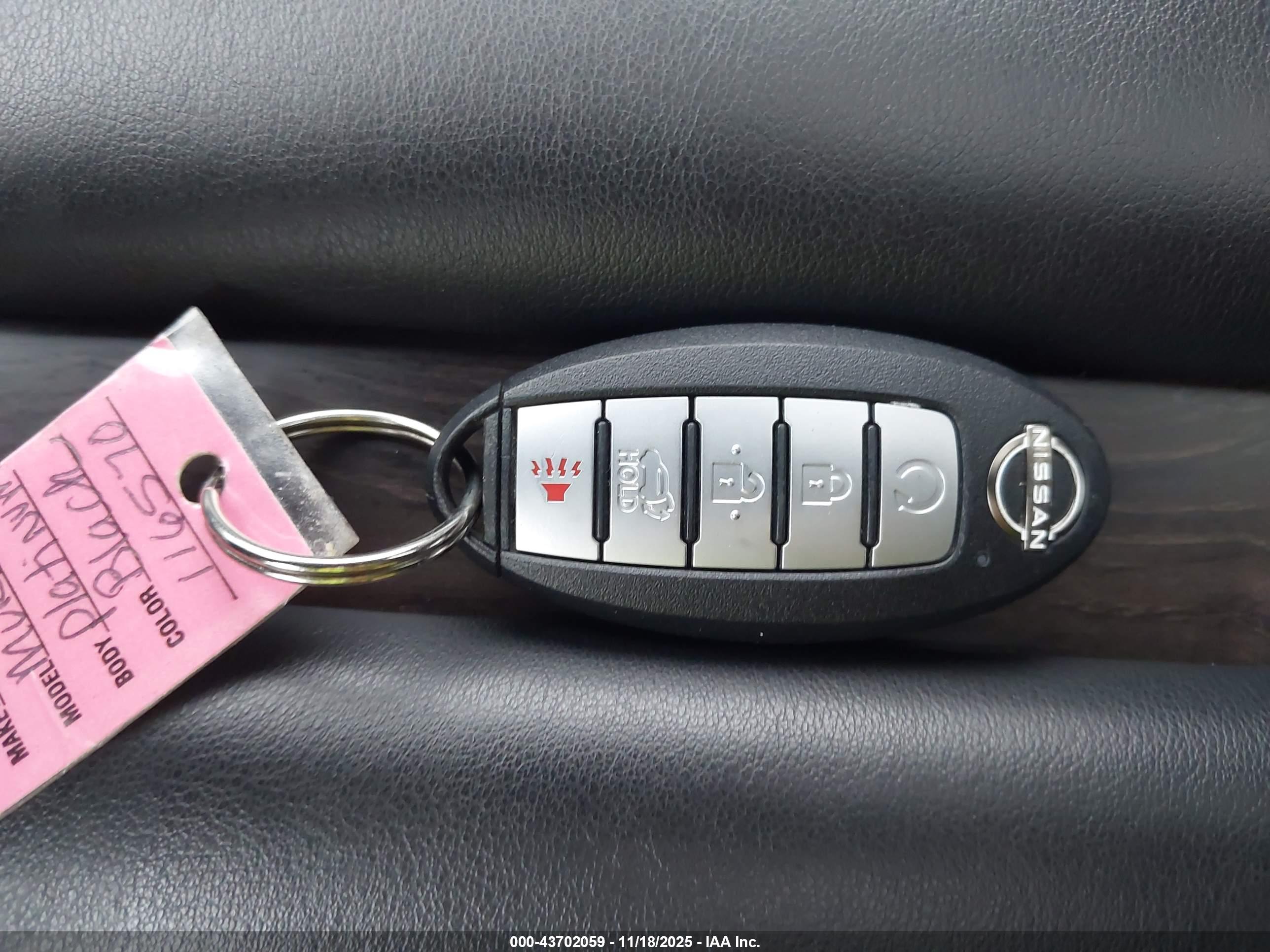NISSAN MURANO image 11