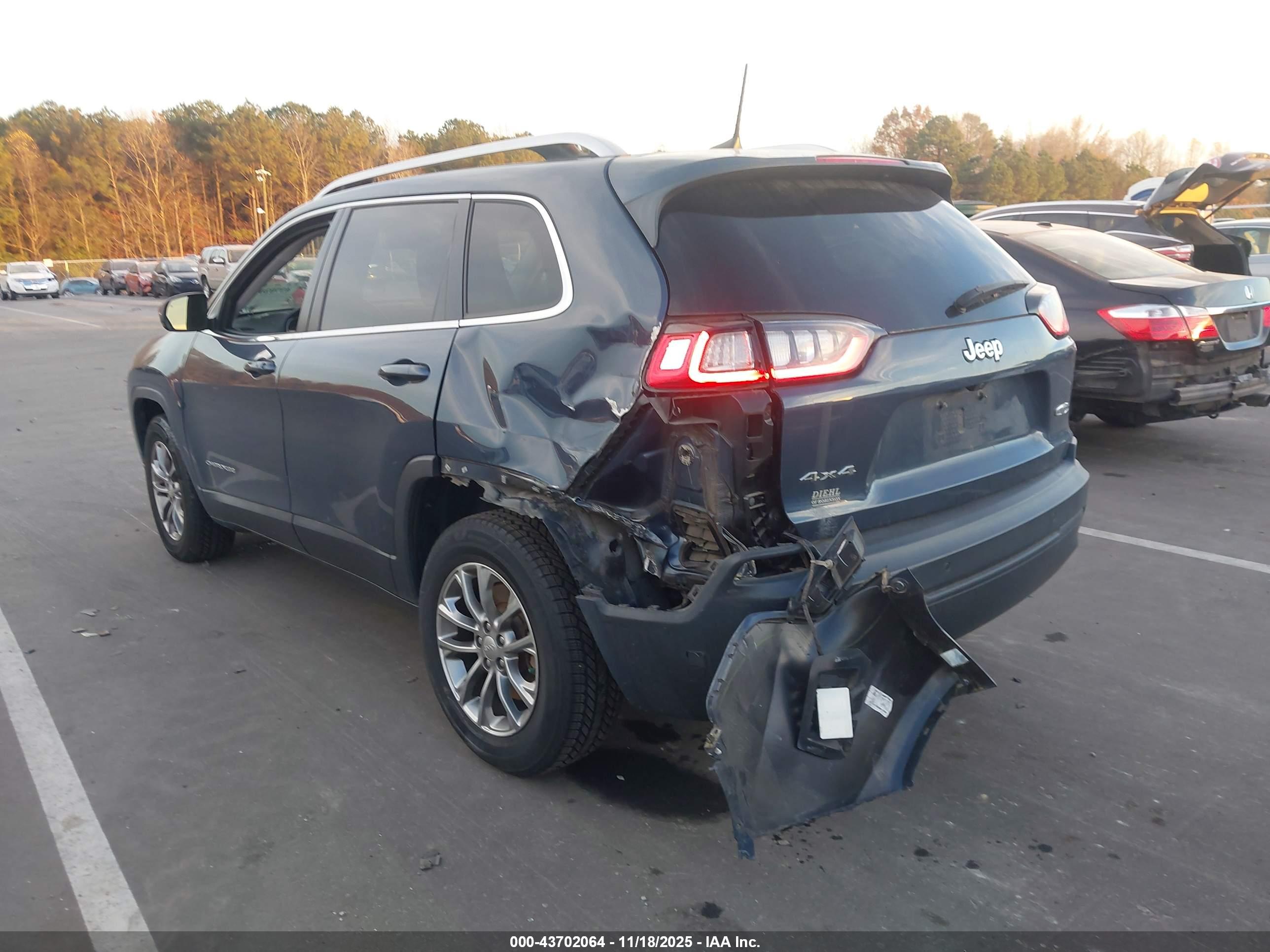 JEEP CHEROKEE image 3