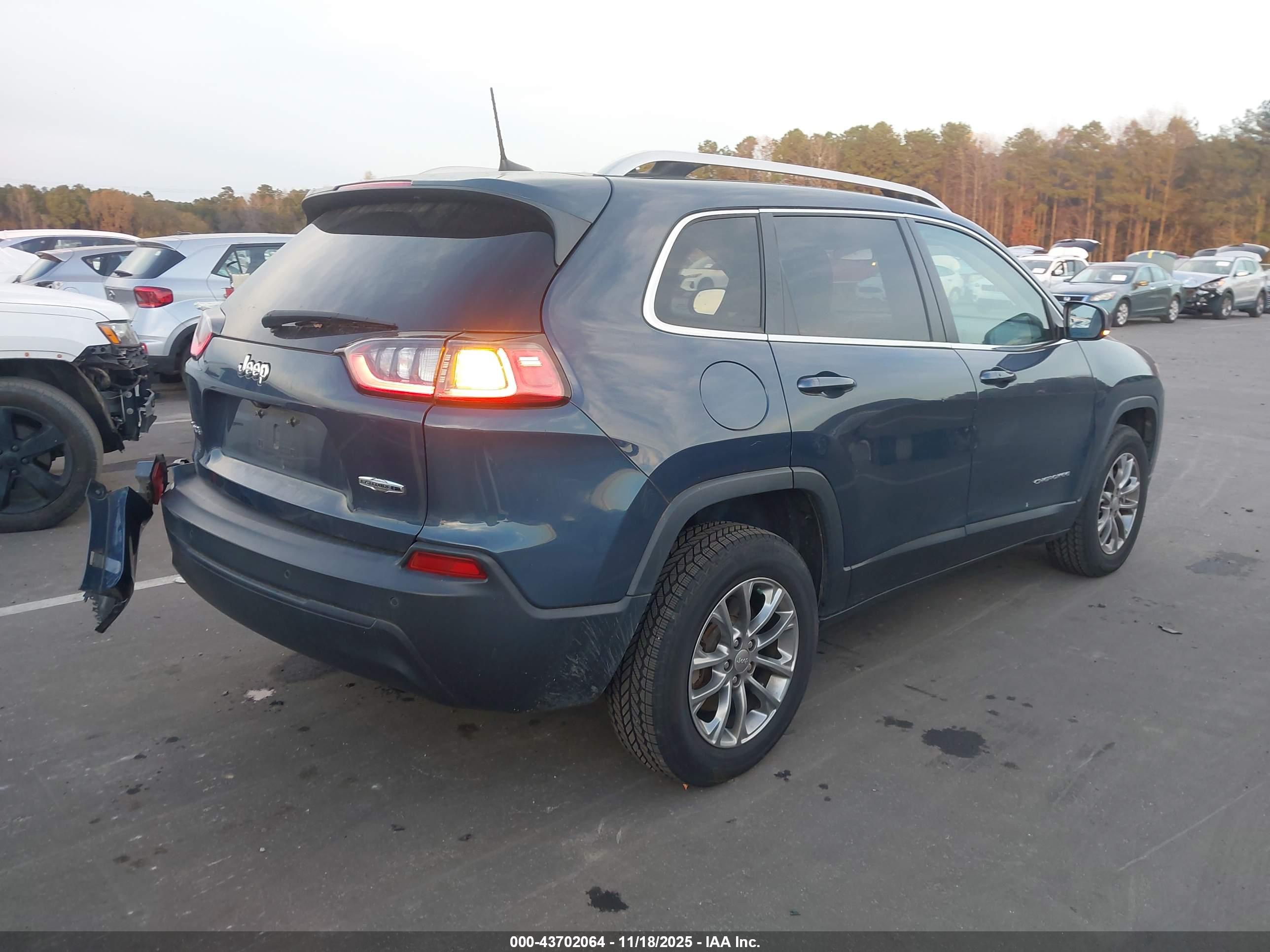 JEEP CHEROKEE image 4