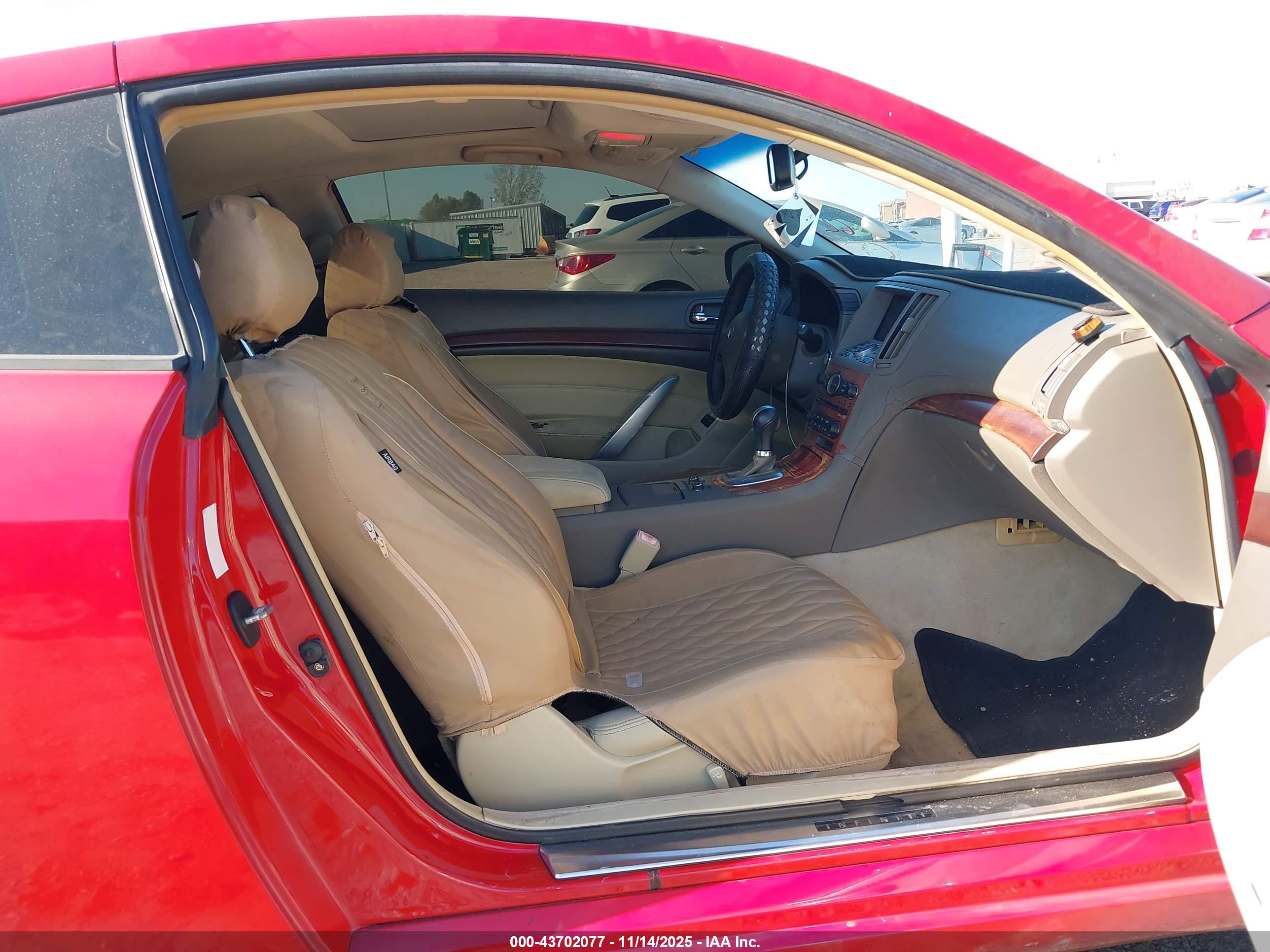 INFINITI G37 image 5