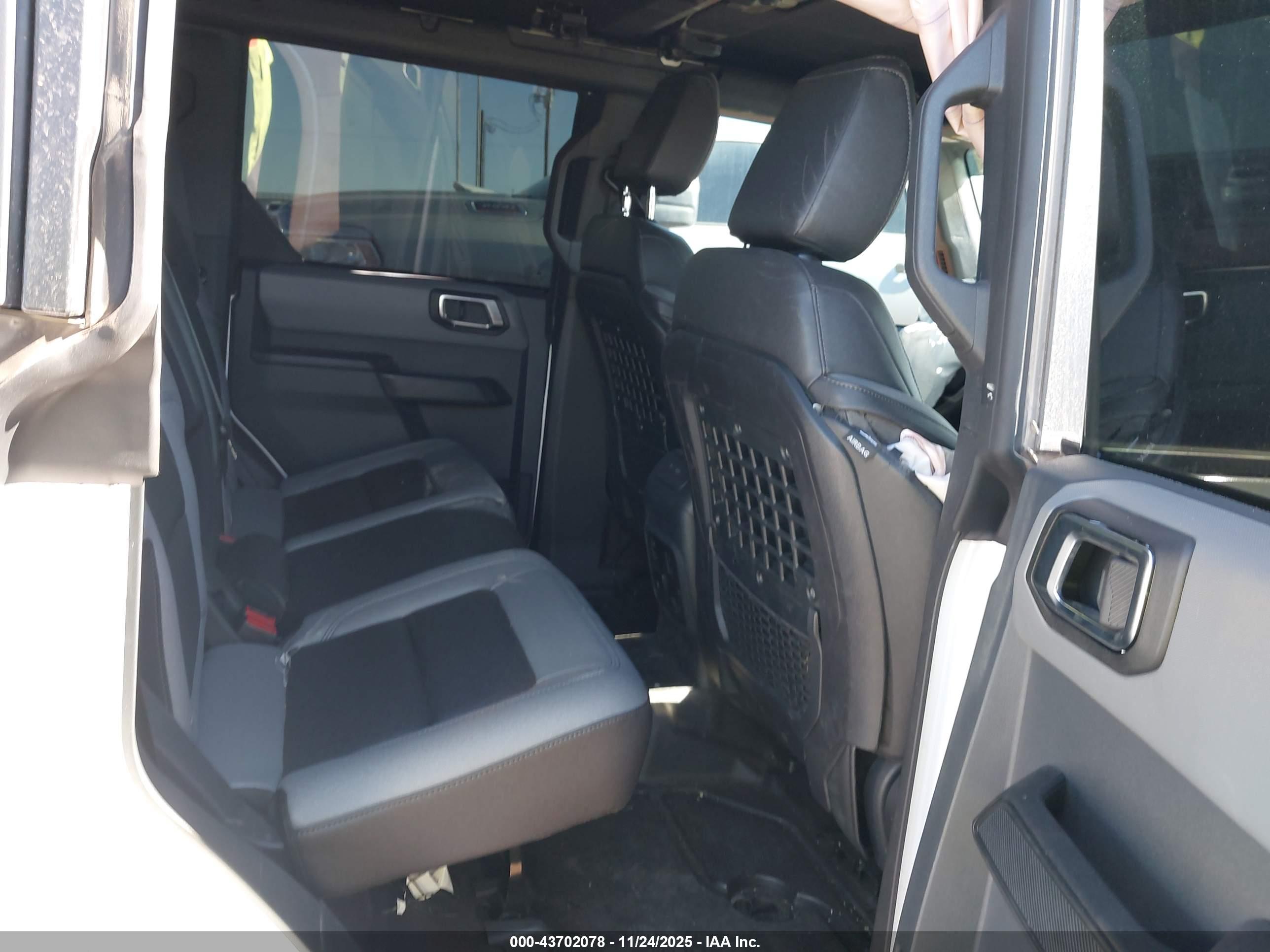 FORD BRONCO image 8
