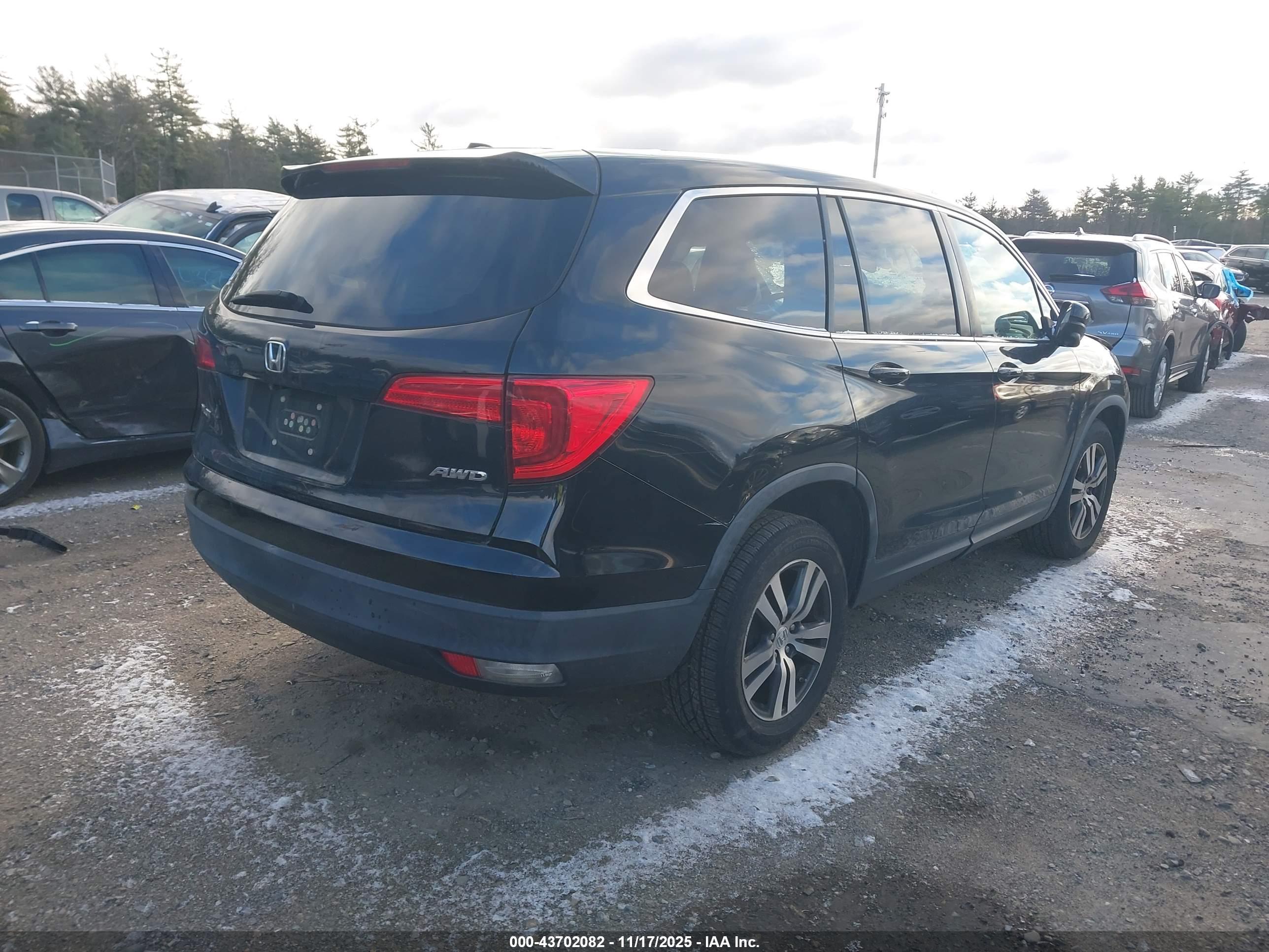 HONDA PILOT image 4