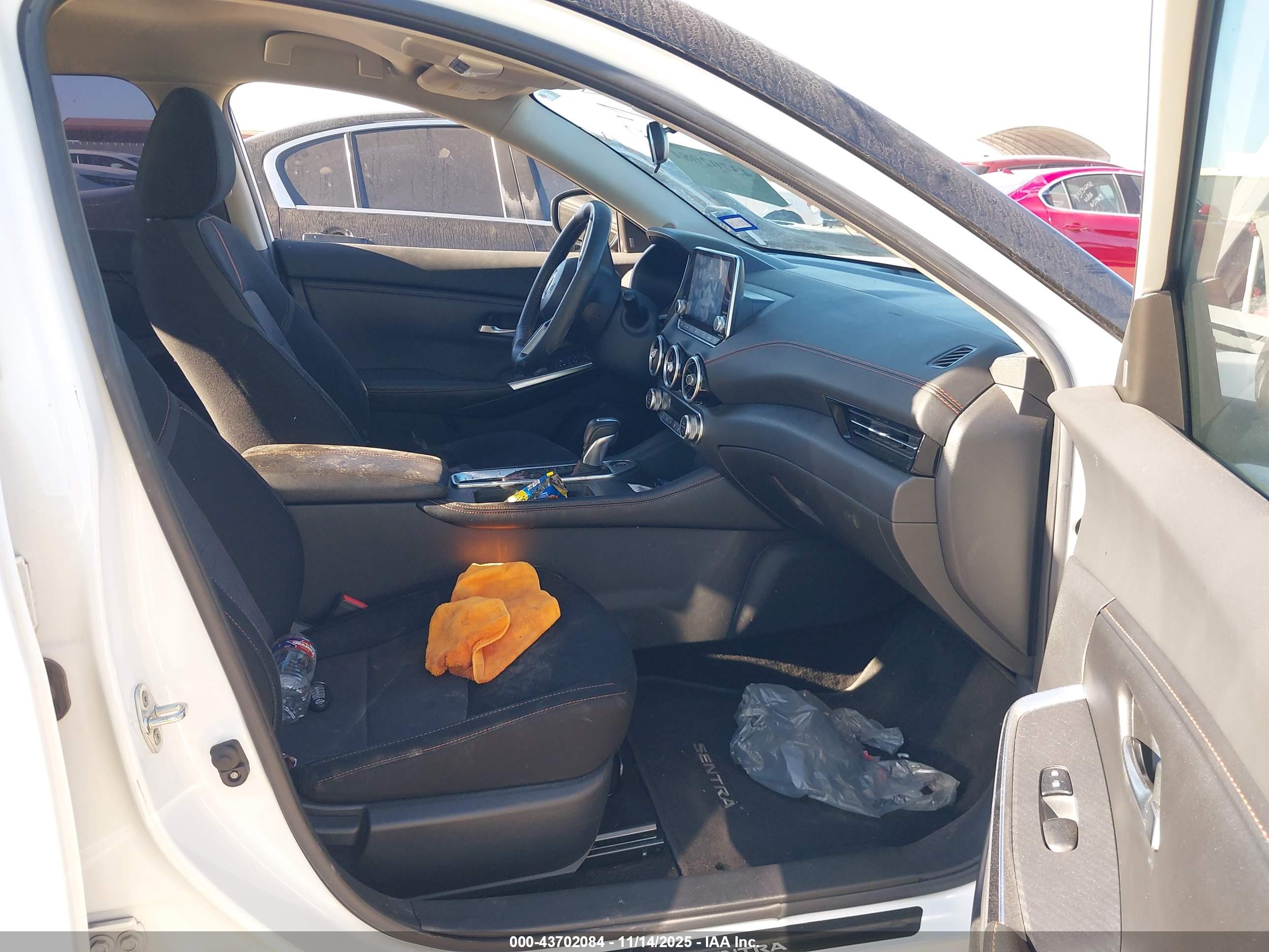 NISSAN SENTRA image 5