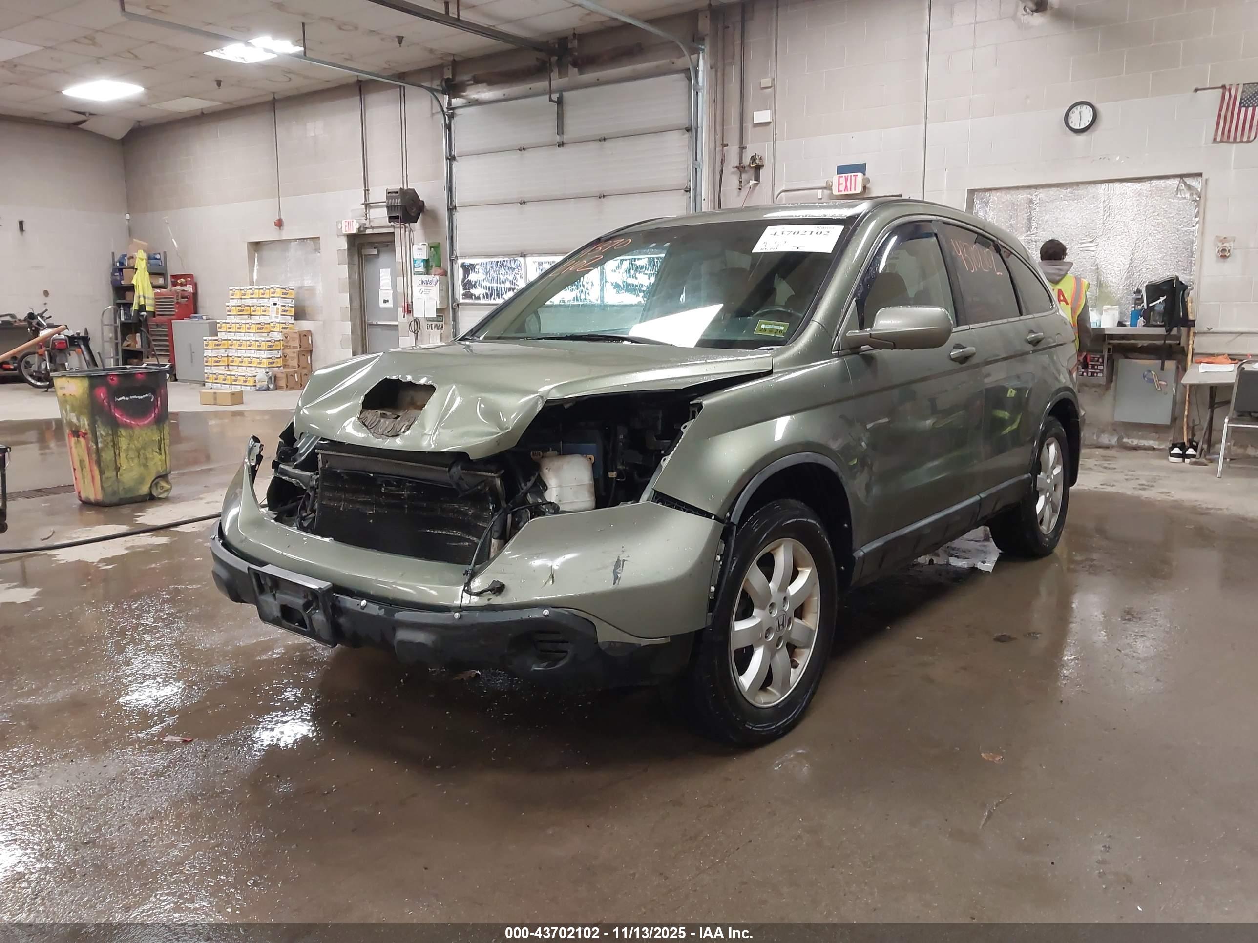 HONDA CR-V image 2