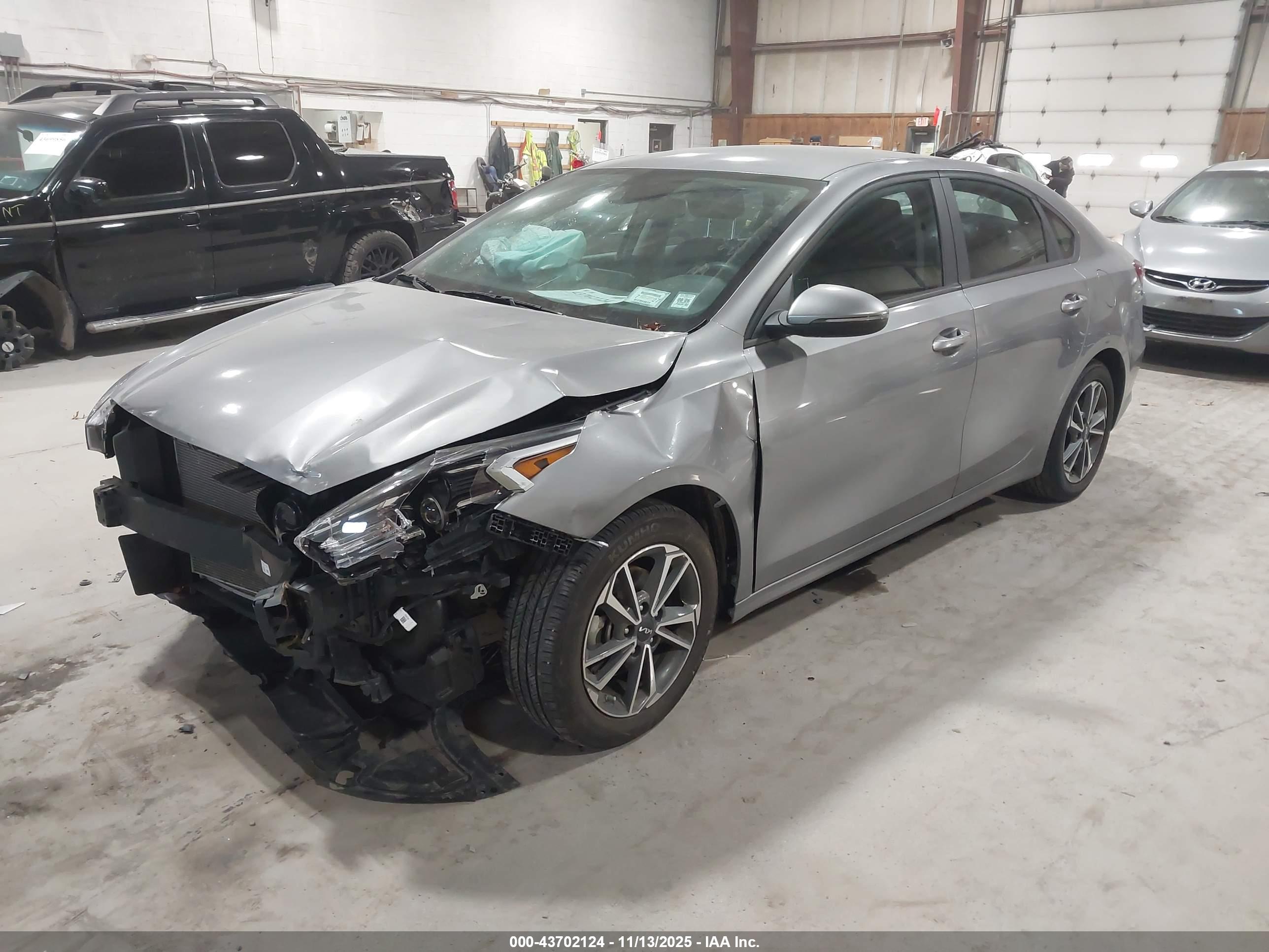 KIA FORTE image 2