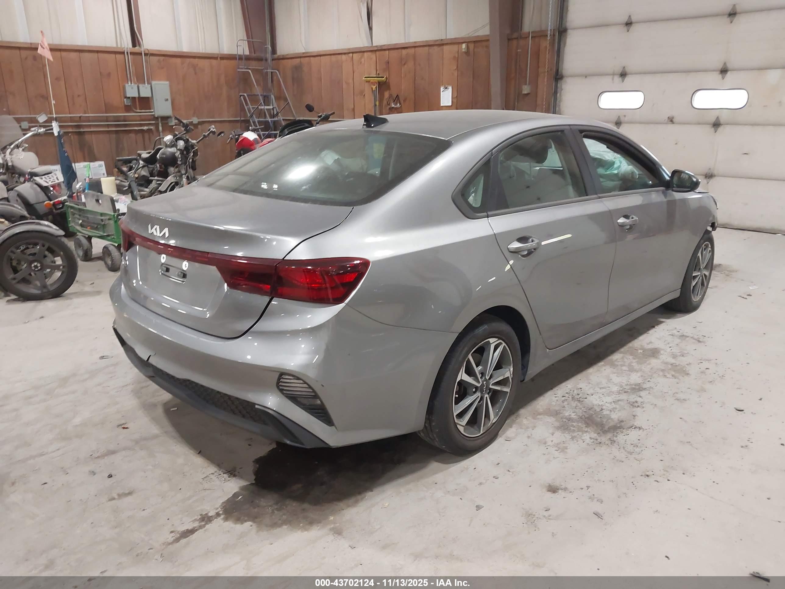 KIA FORTE image 4