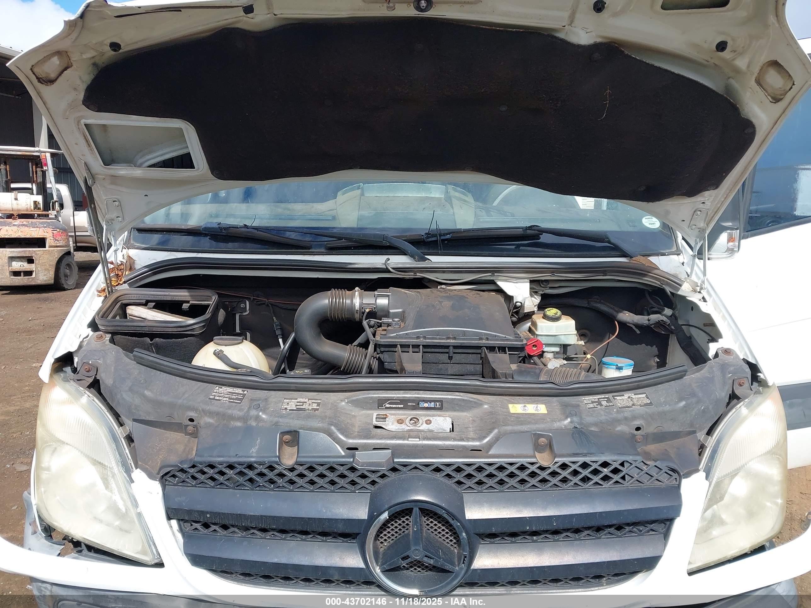 MERCEDES-BENZ SPRINTER image 10