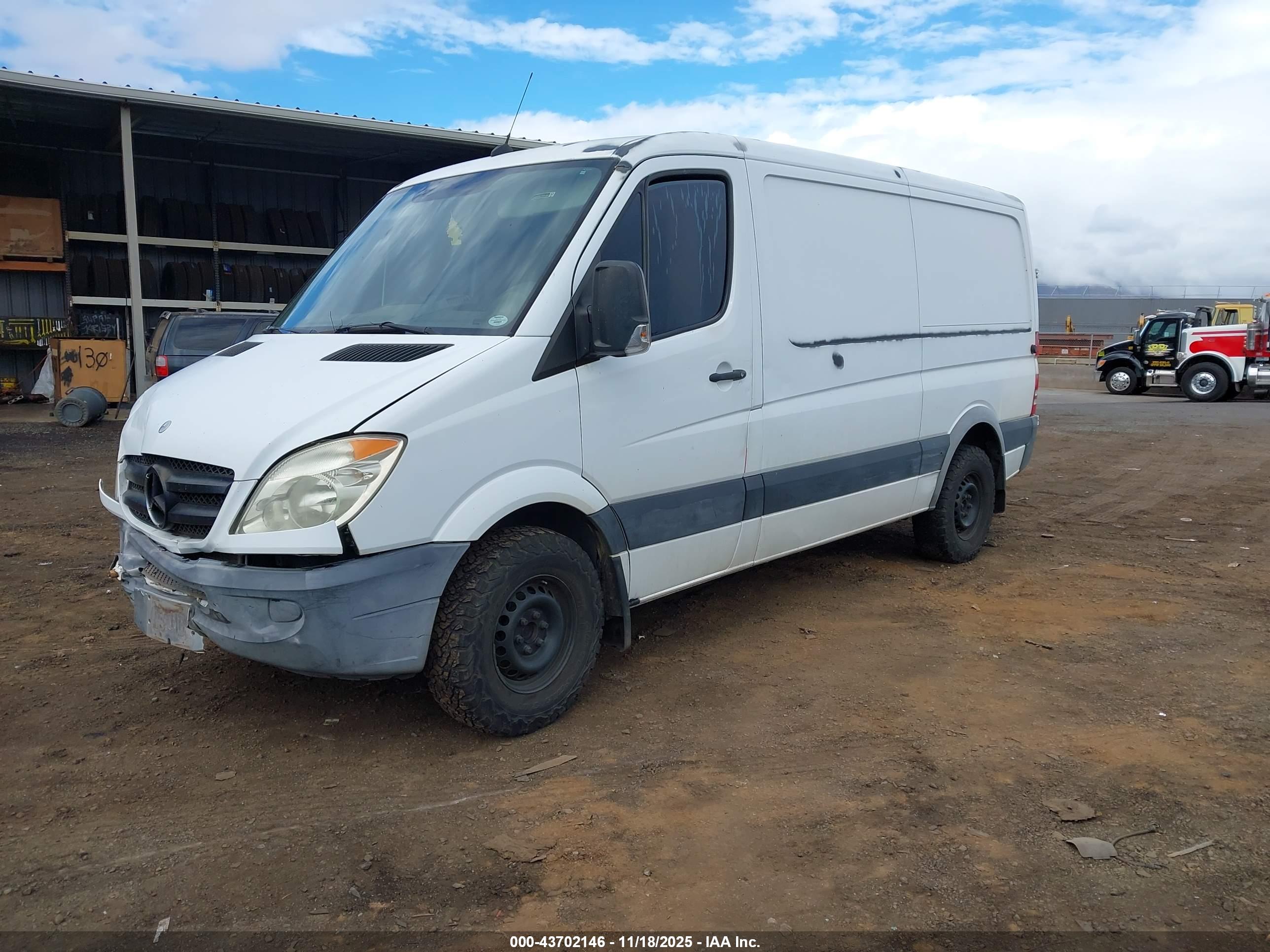 MERCEDES-BENZ SPRINTER image 2