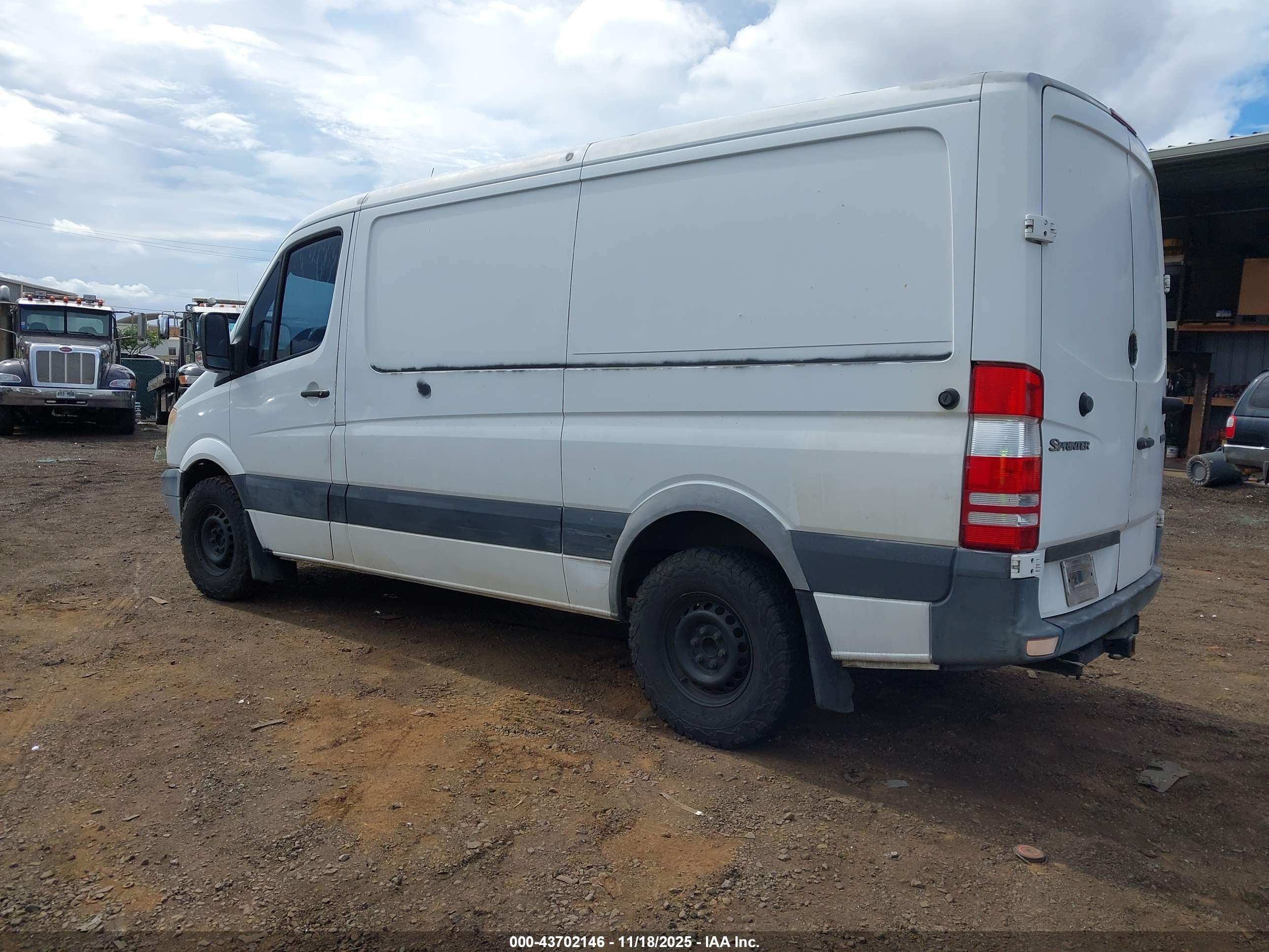 MERCEDES-BENZ SPRINTER image 3