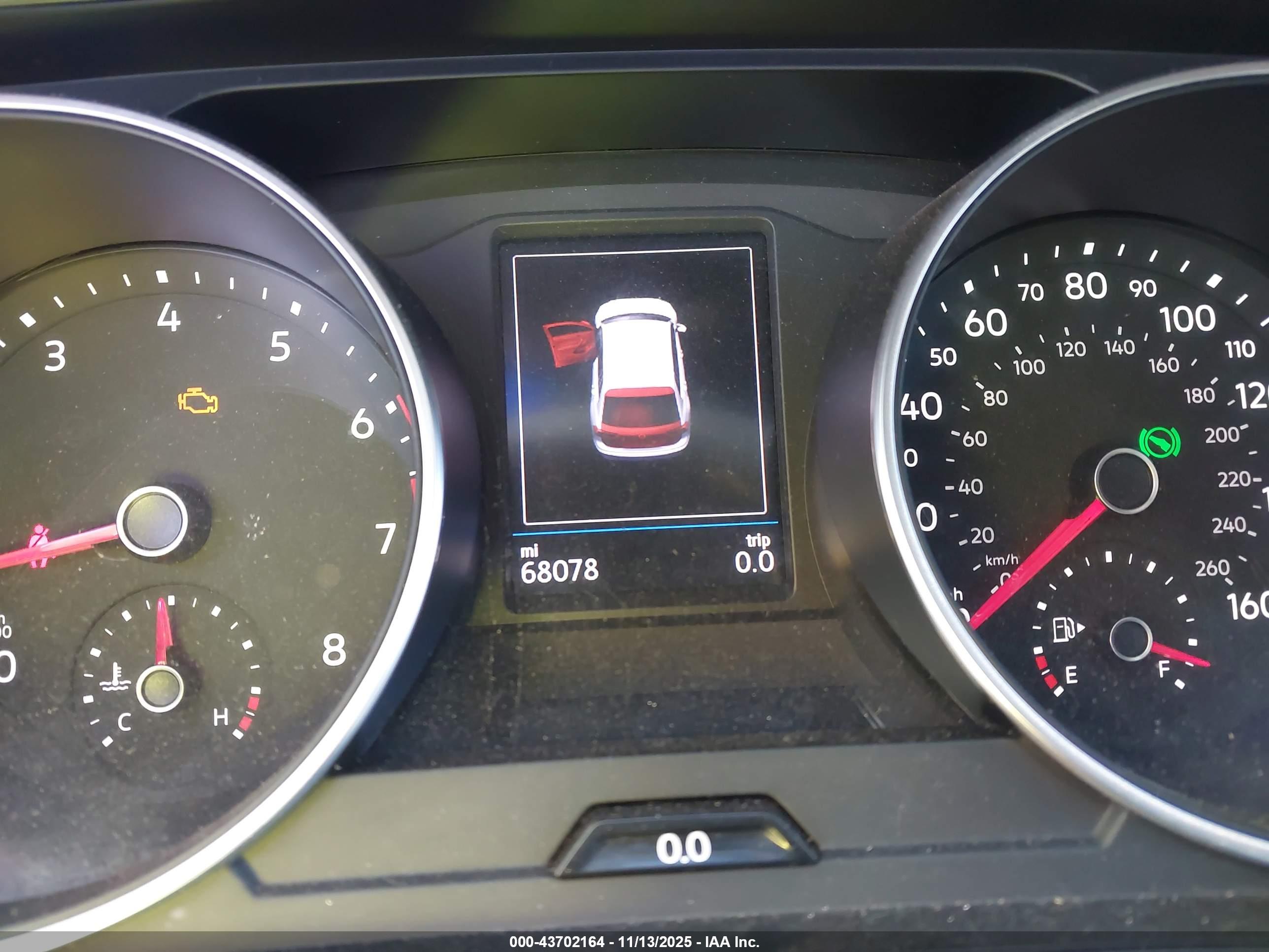 VOLKSWAGEN TIGUAN image 7