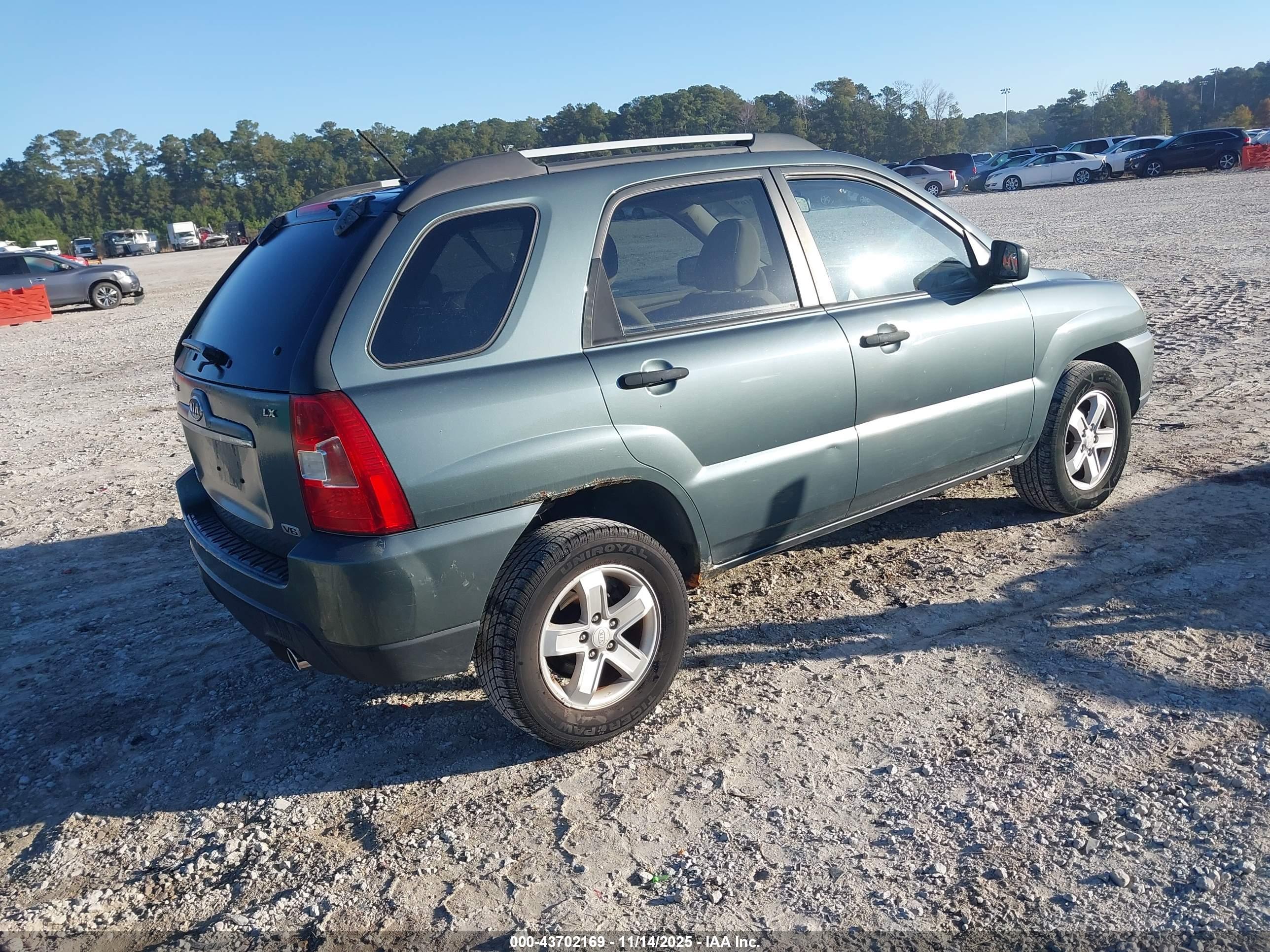 KIA SPORTAGE image 4