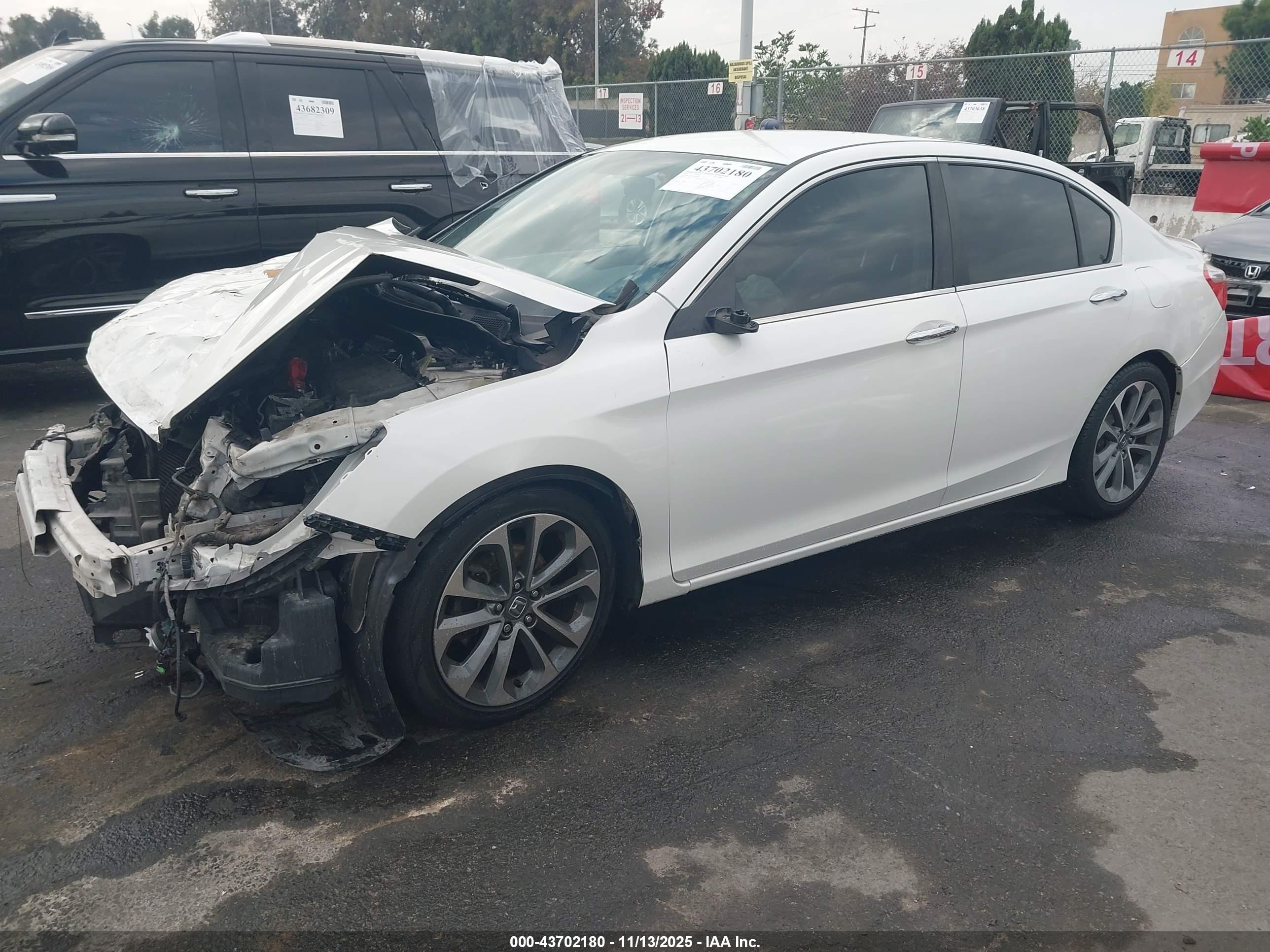 HONDA ACCORD image 2