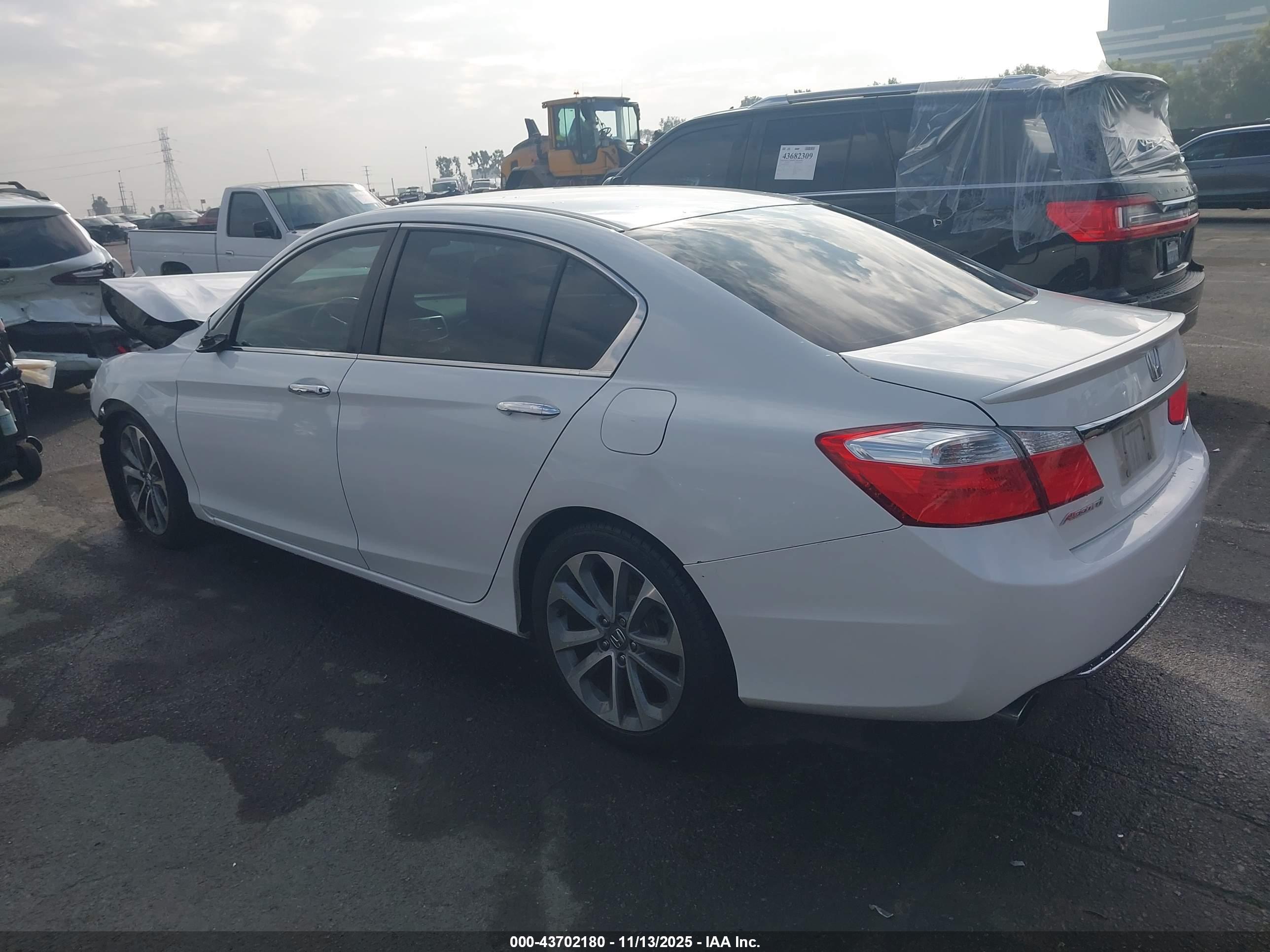 HONDA ACCORD image 3