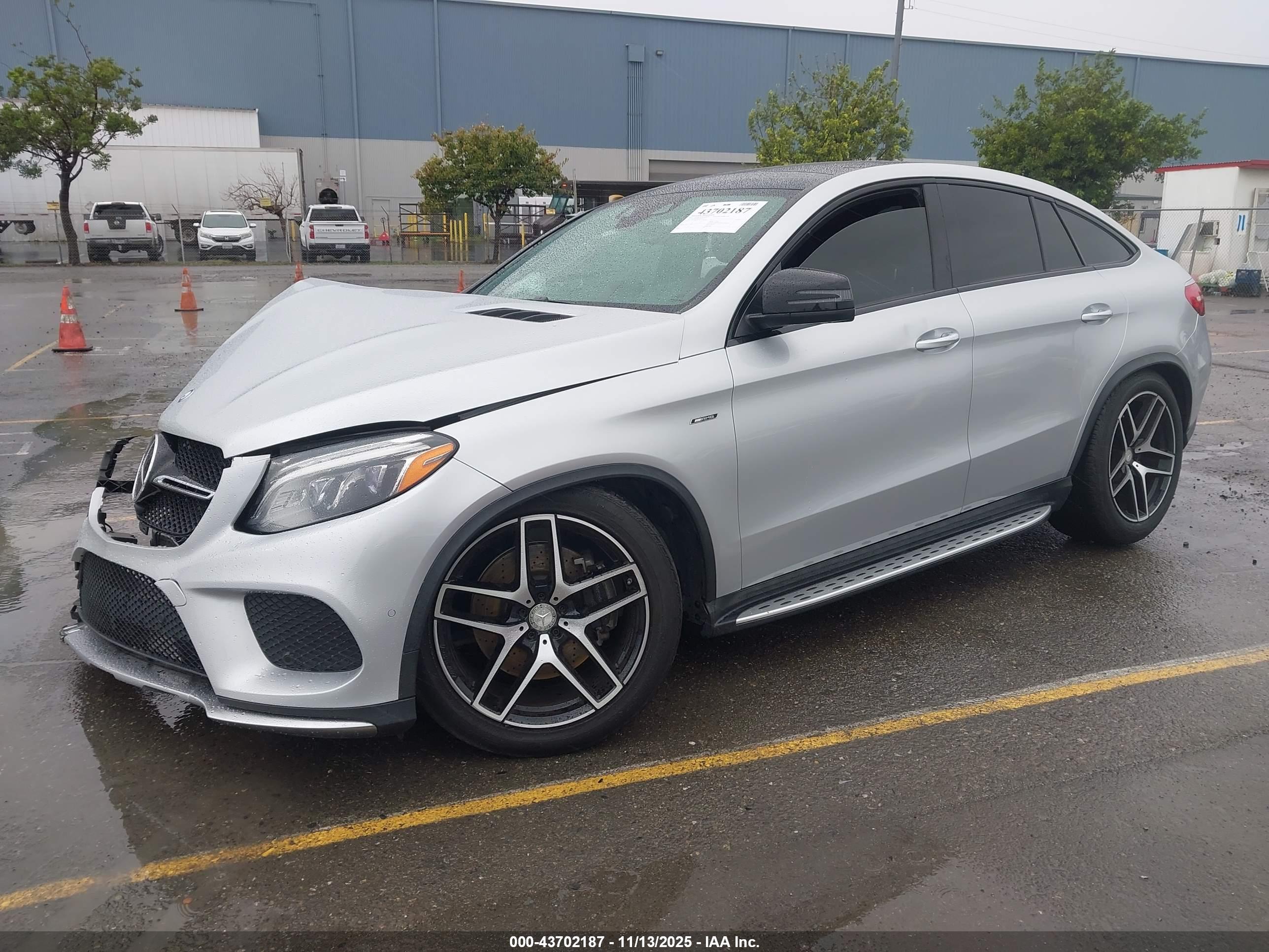 MERCEDES-BENZ GLE image 2