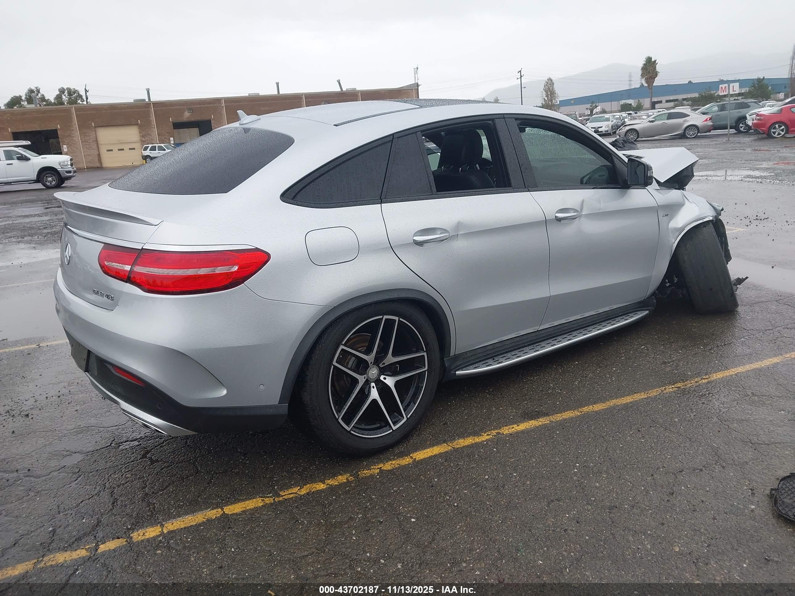 MERCEDES-BENZ GLE image 4