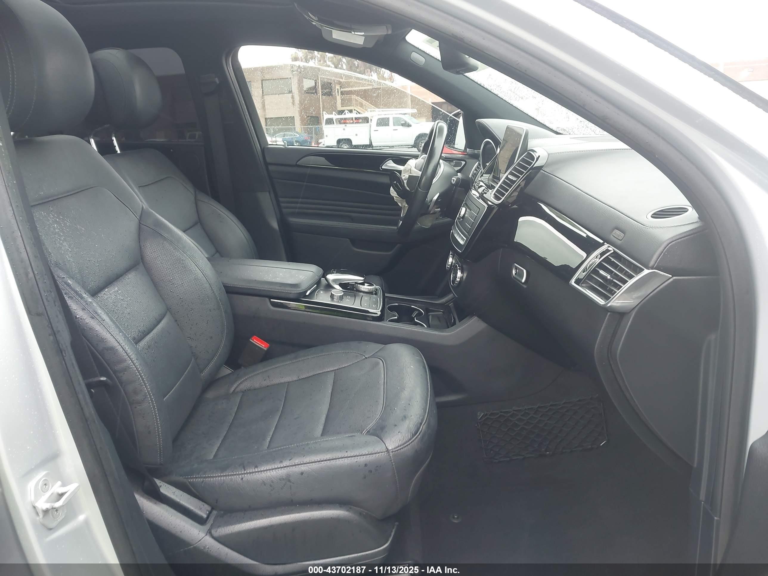 MERCEDES-BENZ GLE image 5