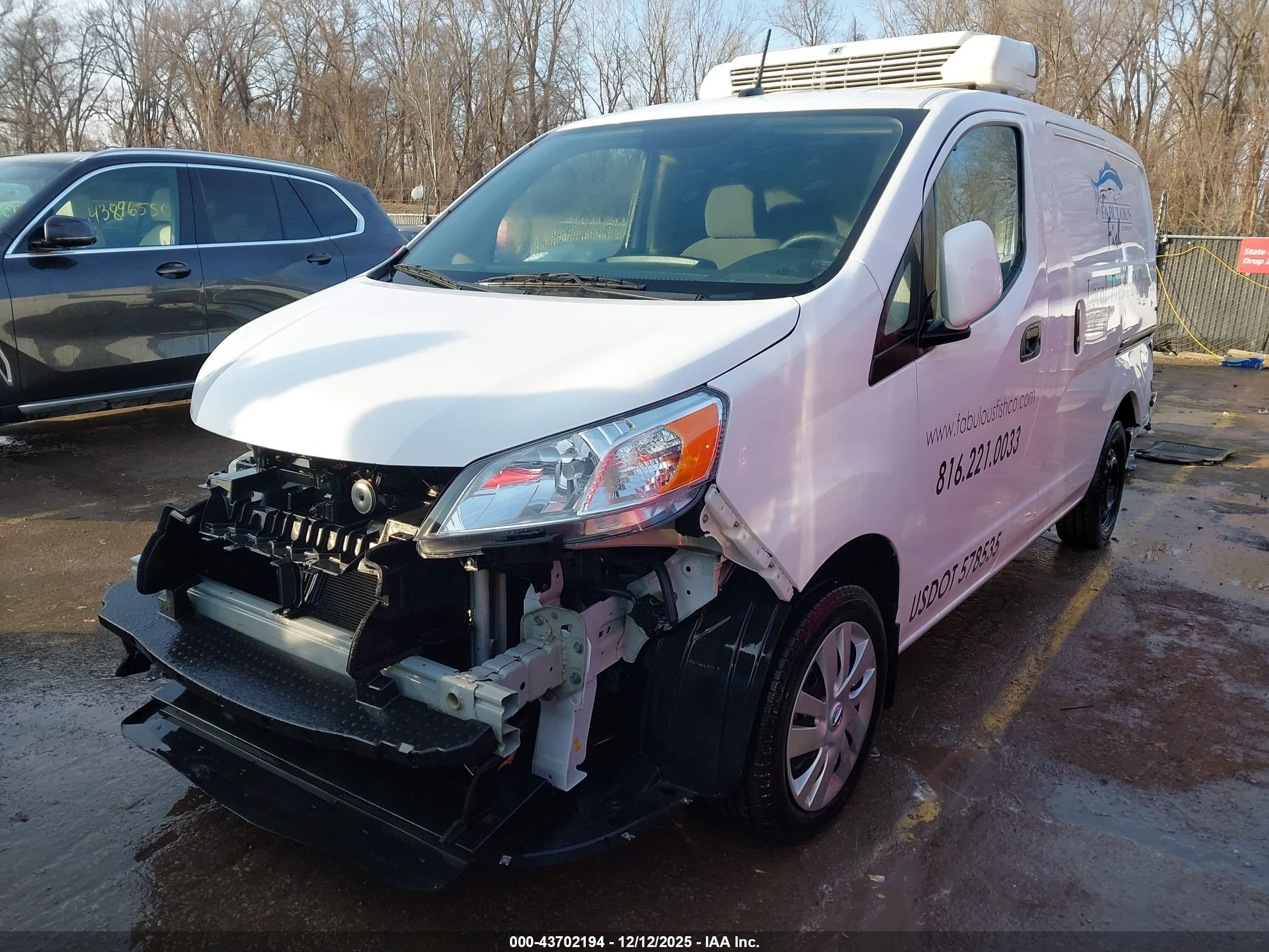 NISSAN NV200 image 2