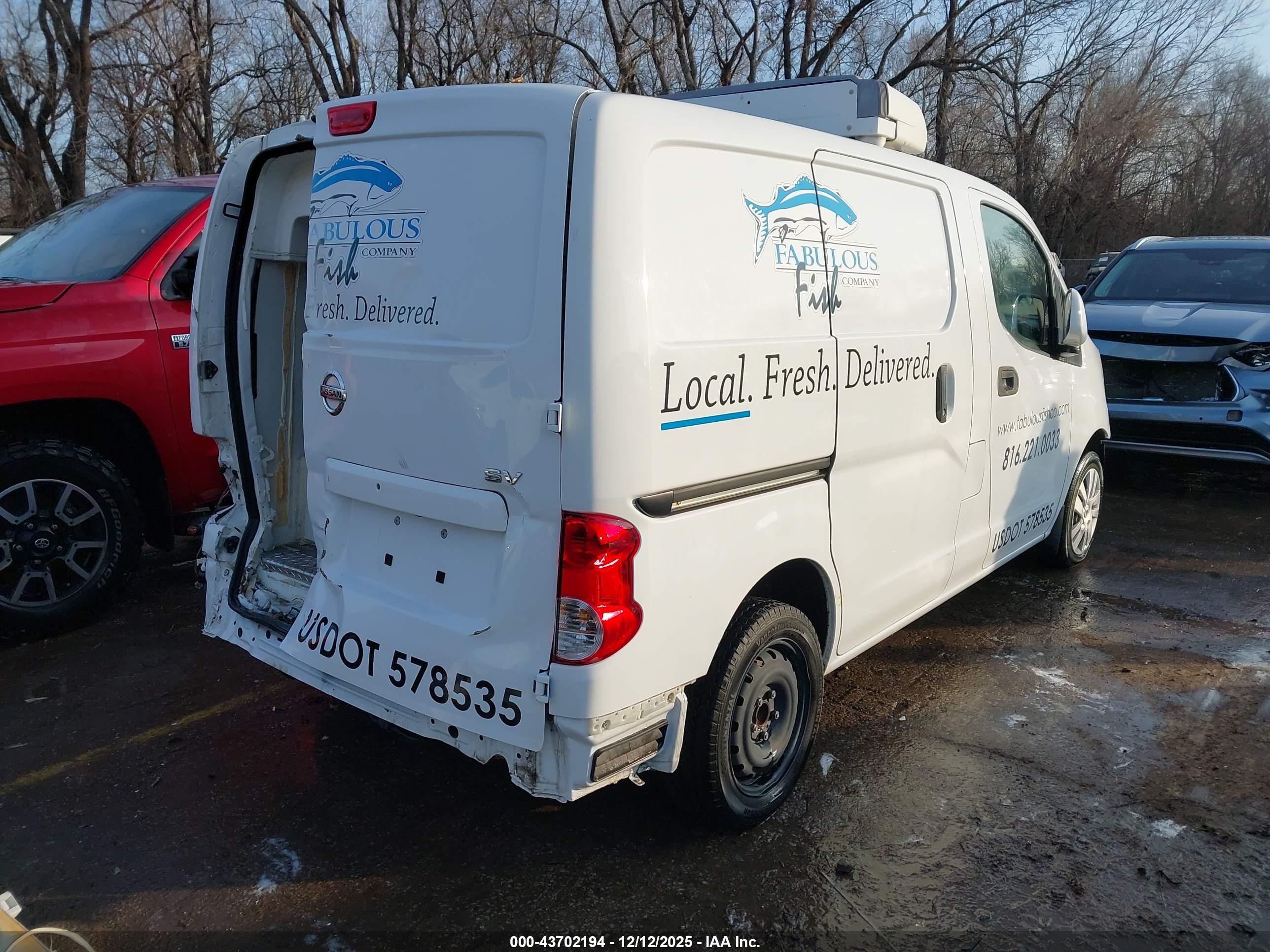 NISSAN NV200 image 4