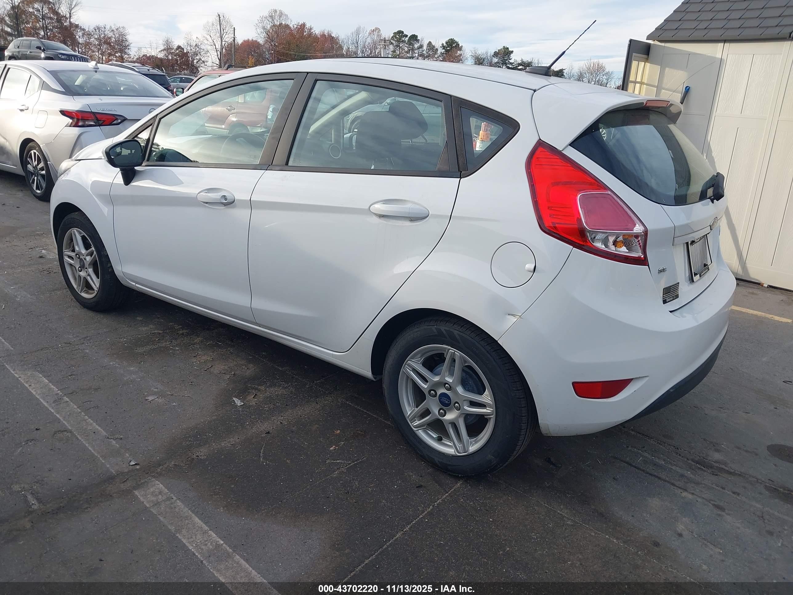 FORD FIESTA image 3