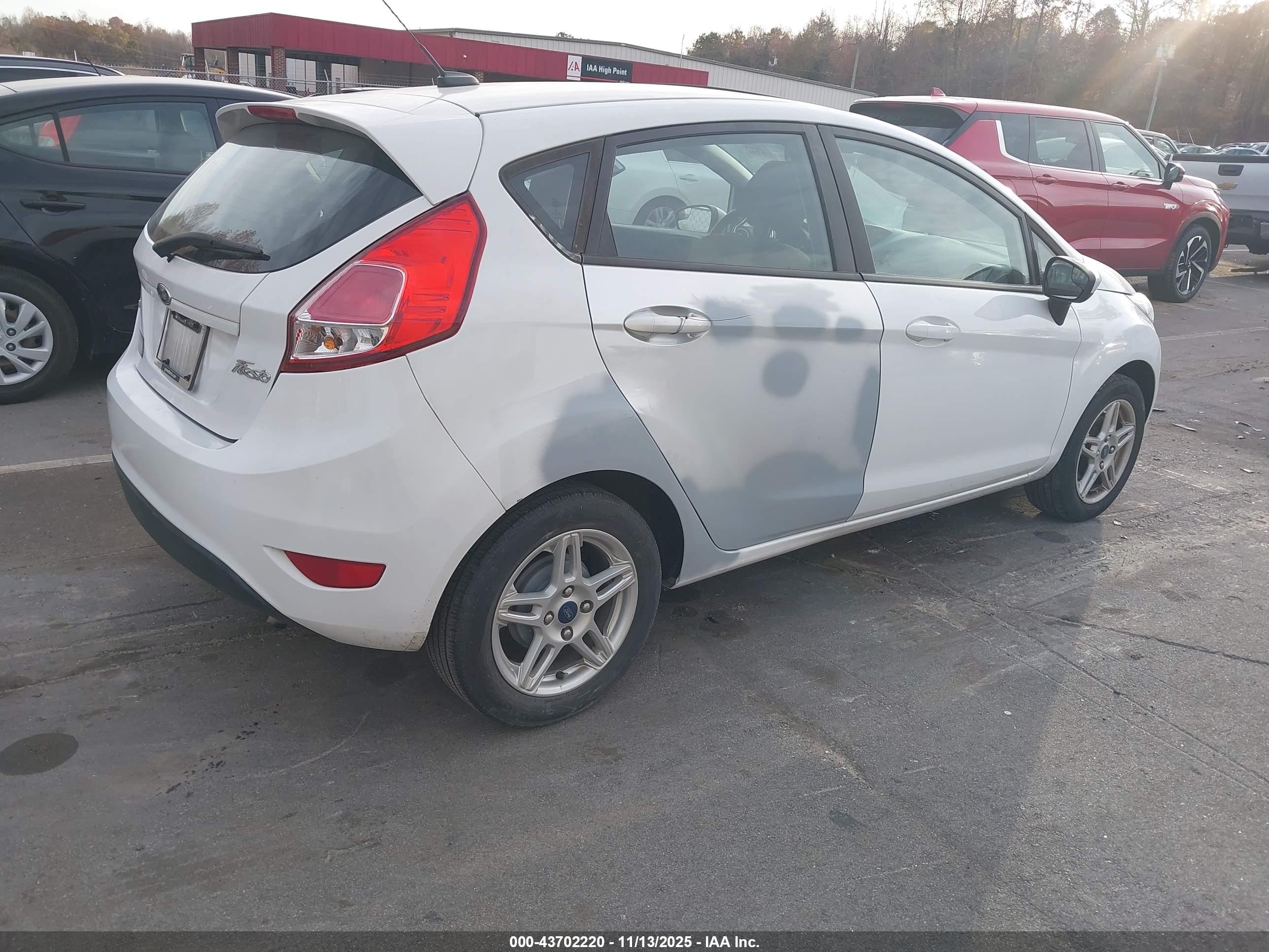 FORD FIESTA image 4