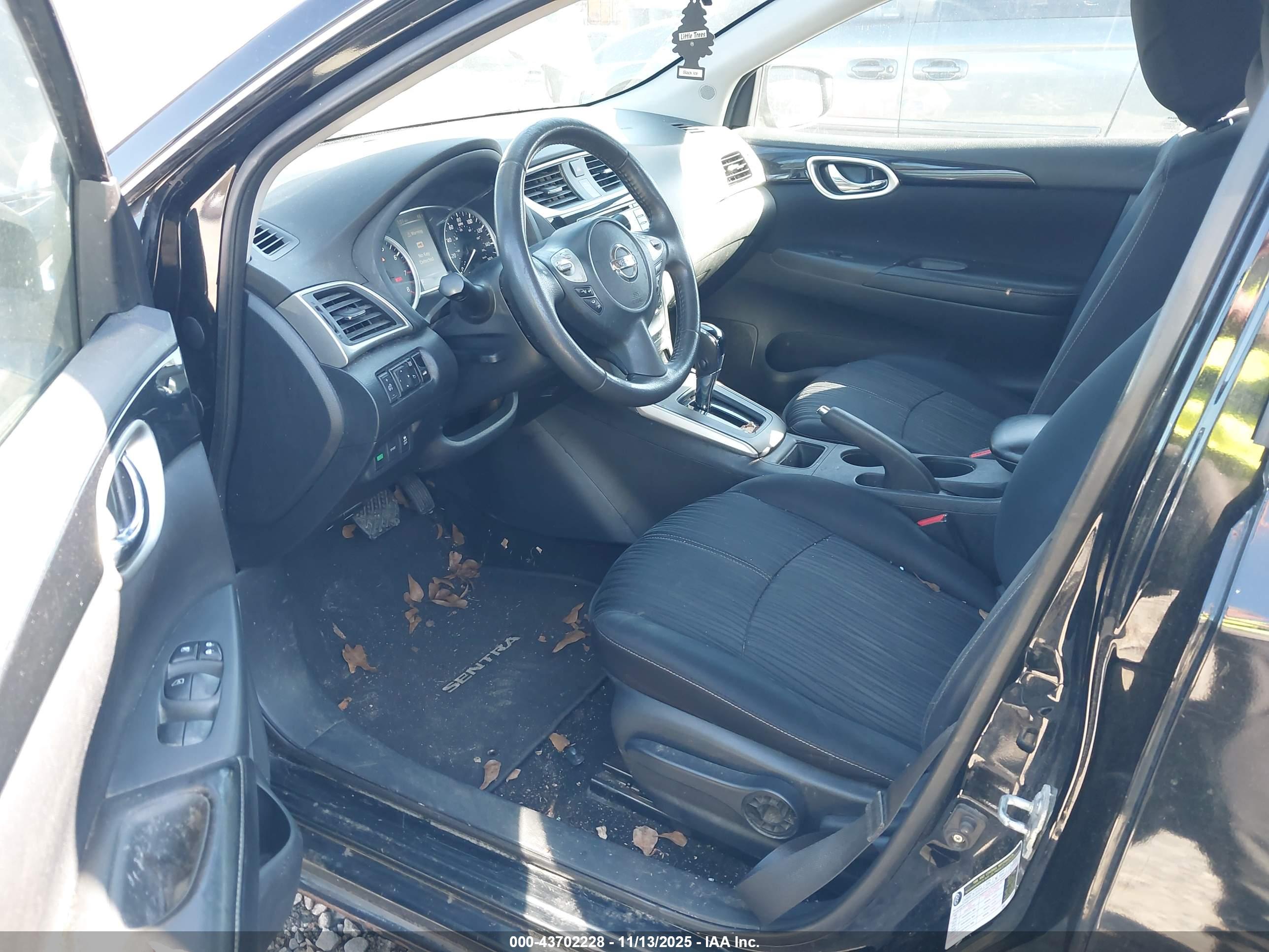 NISSAN SENTRA image 5
