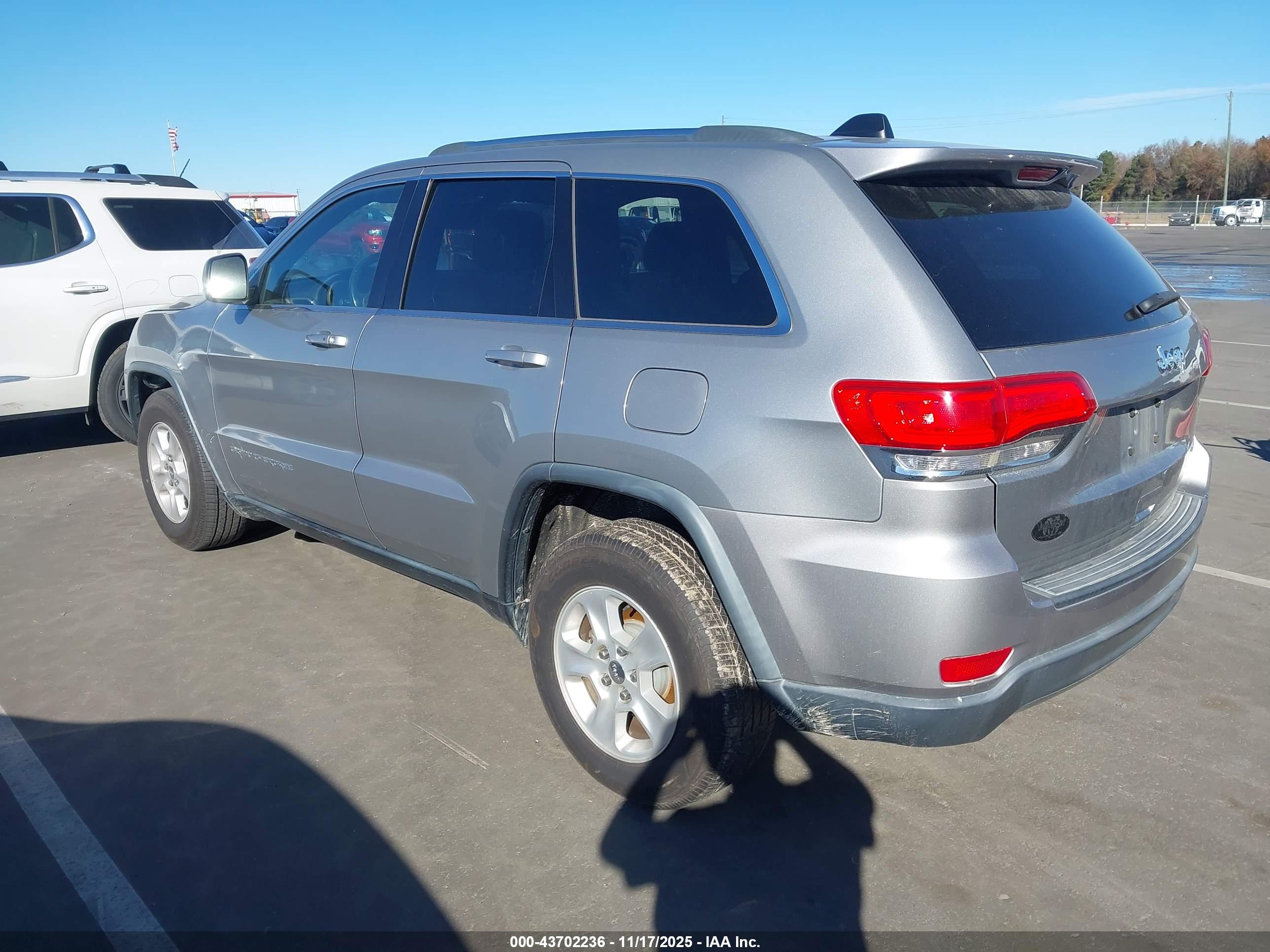 JEEP GRAND image 3