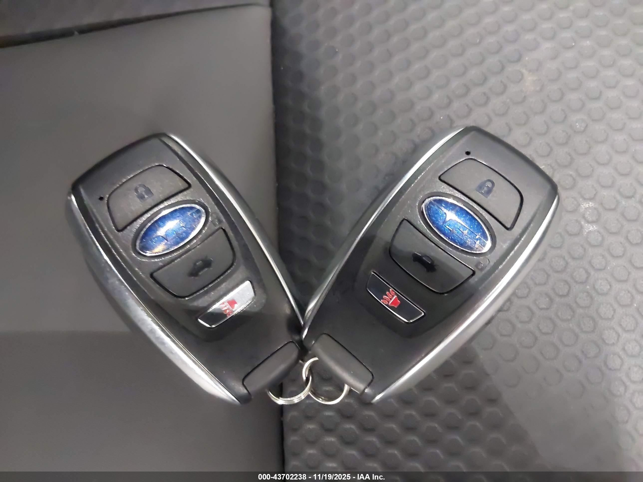 SUBARU OUTBACK image 11