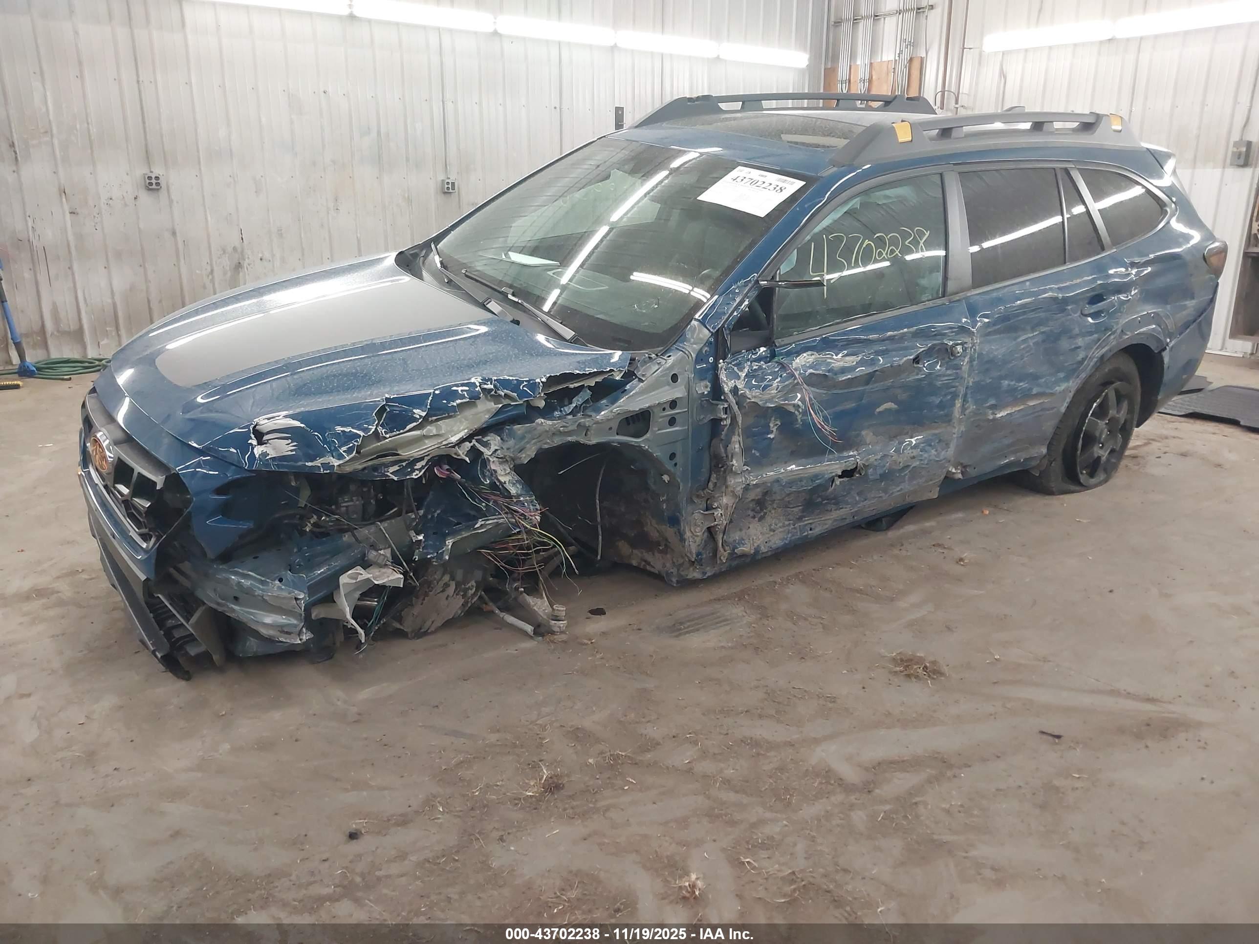SUBARU OUTBACK image 2