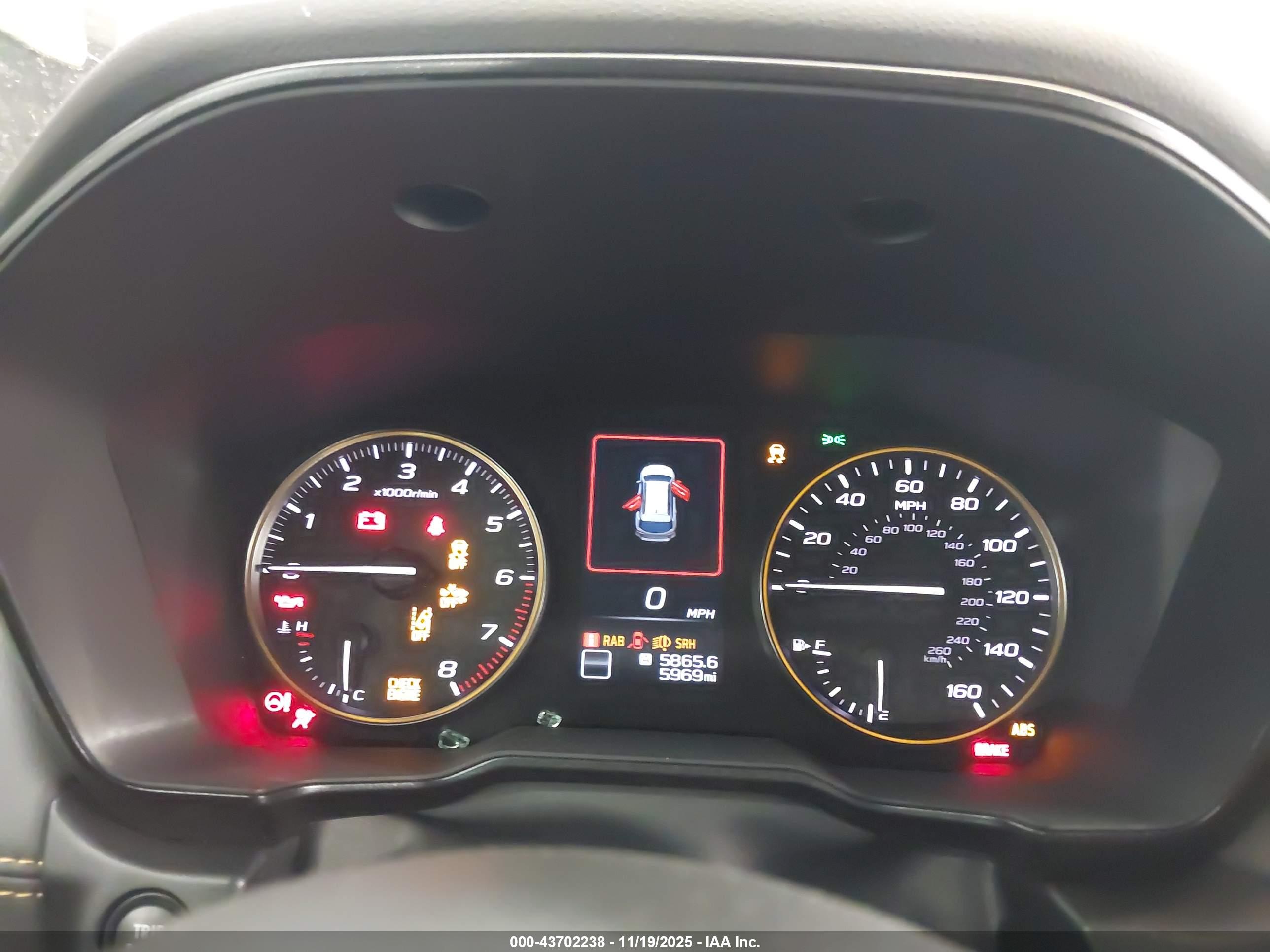 SUBARU OUTBACK image 7